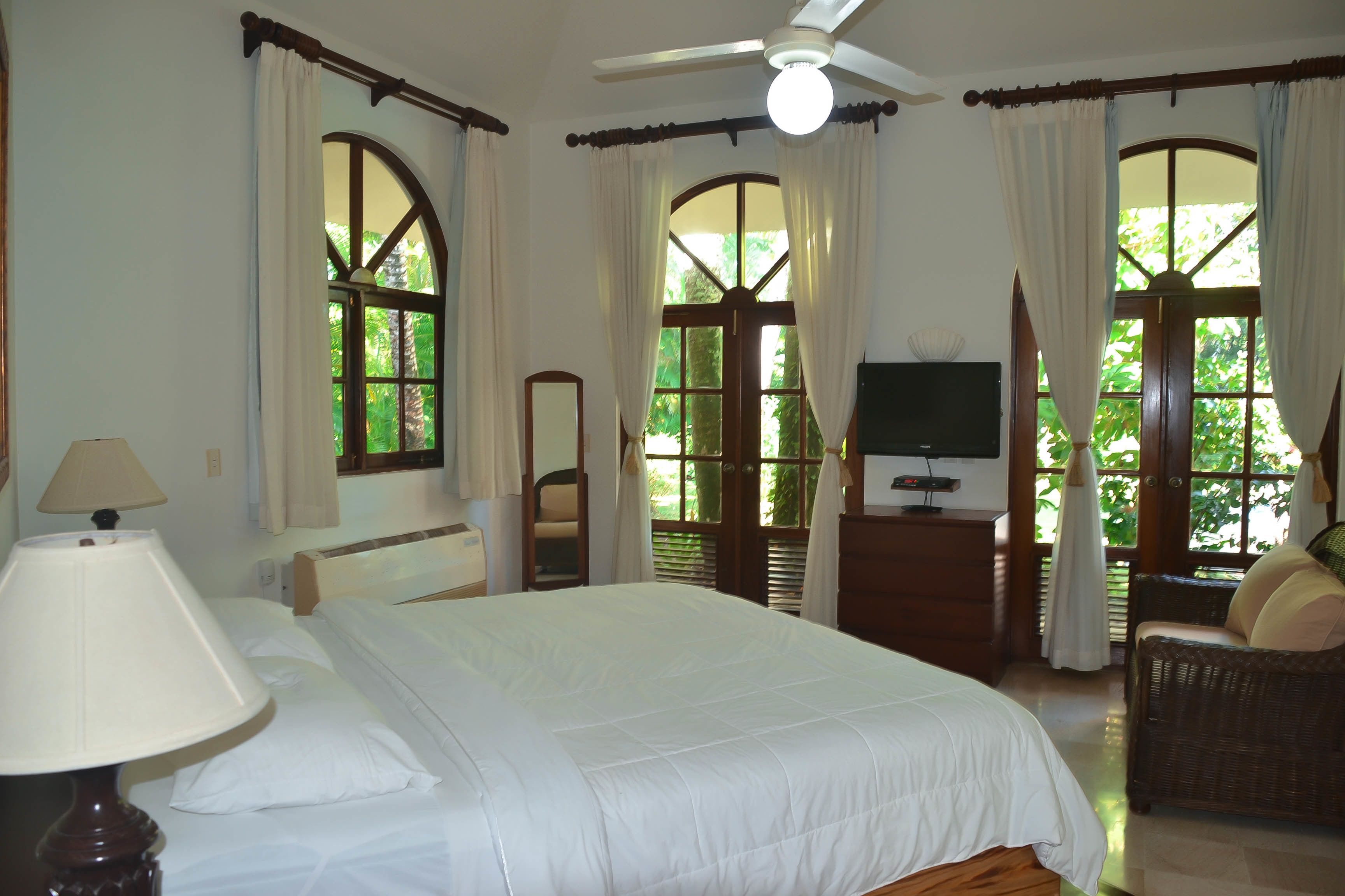 Villa Oceania Hotel & Villas