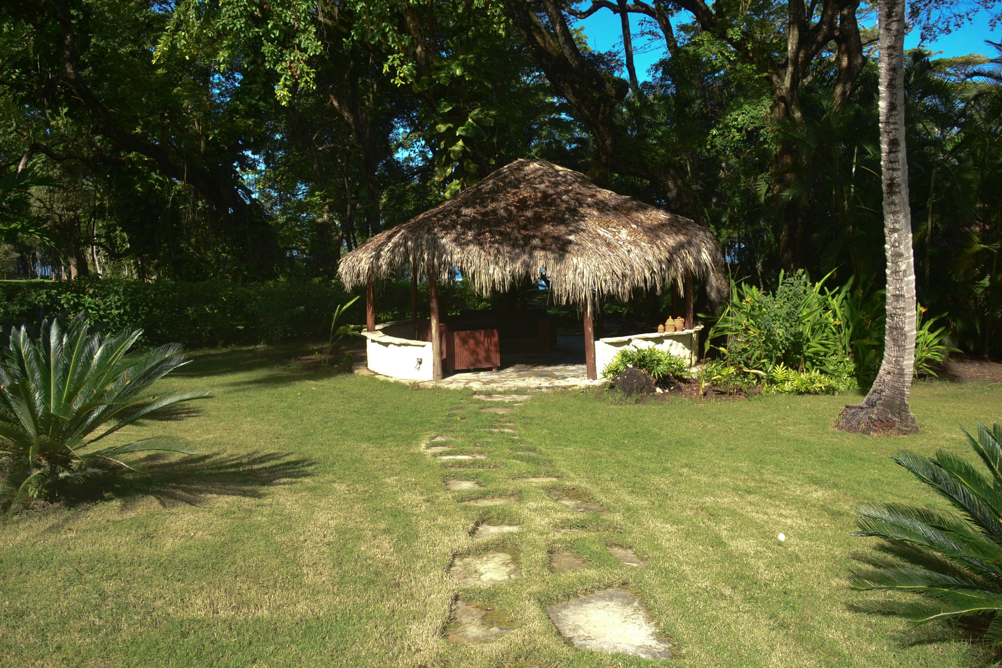 Villa Oceania Hotel & Villas