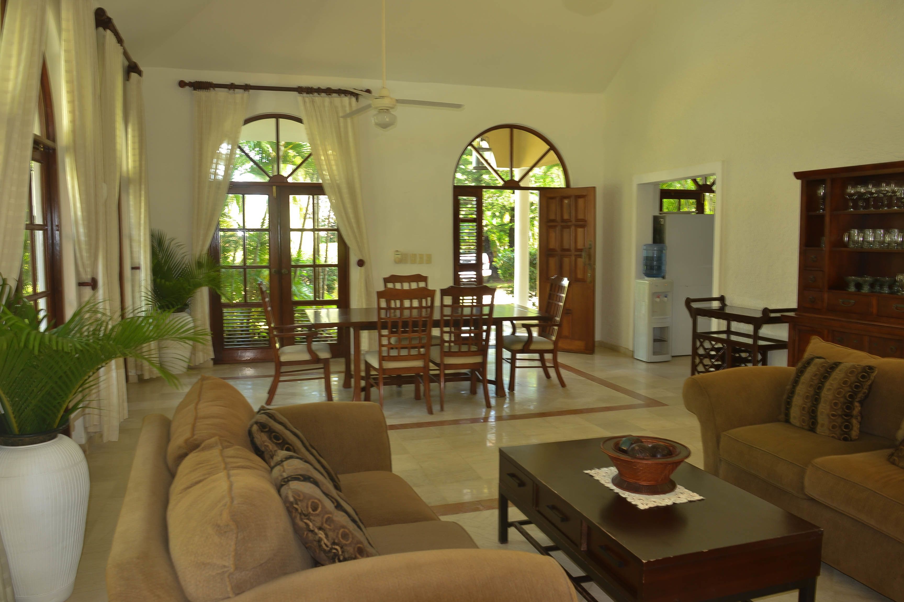 Villa Oceania Hotel & Villas
