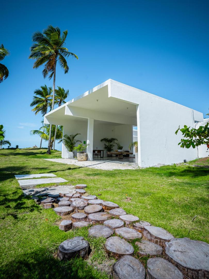 The Palm Bay Club Lodge