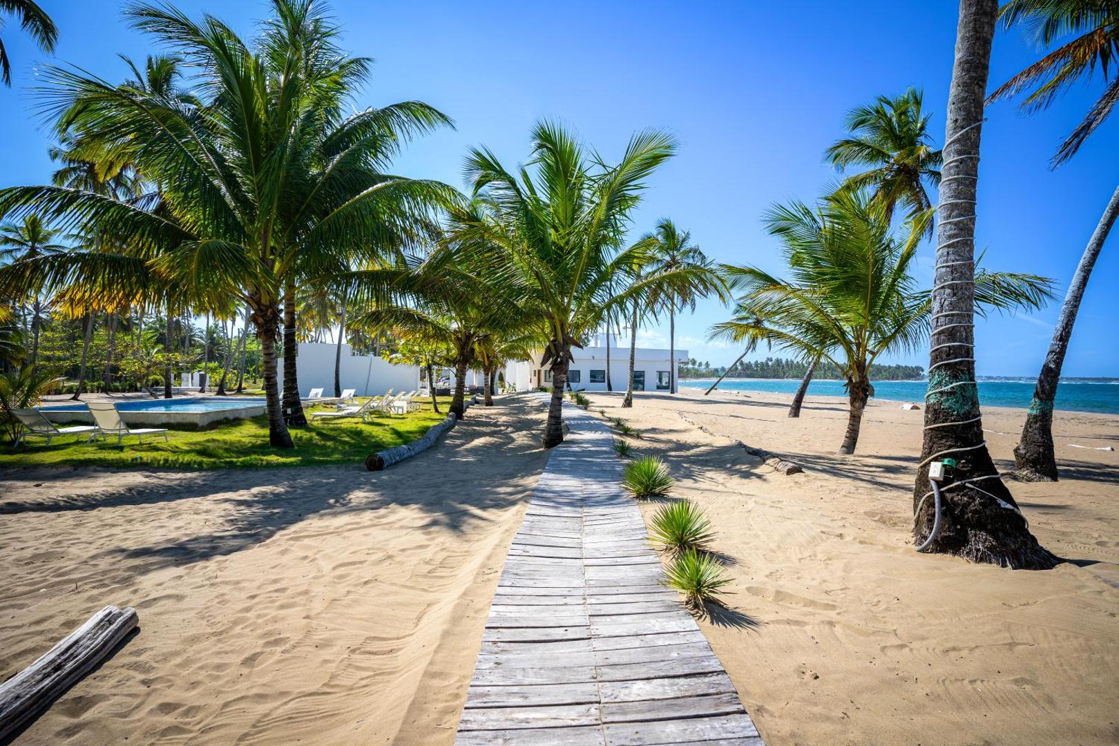 The Palm Bay Club Lodge