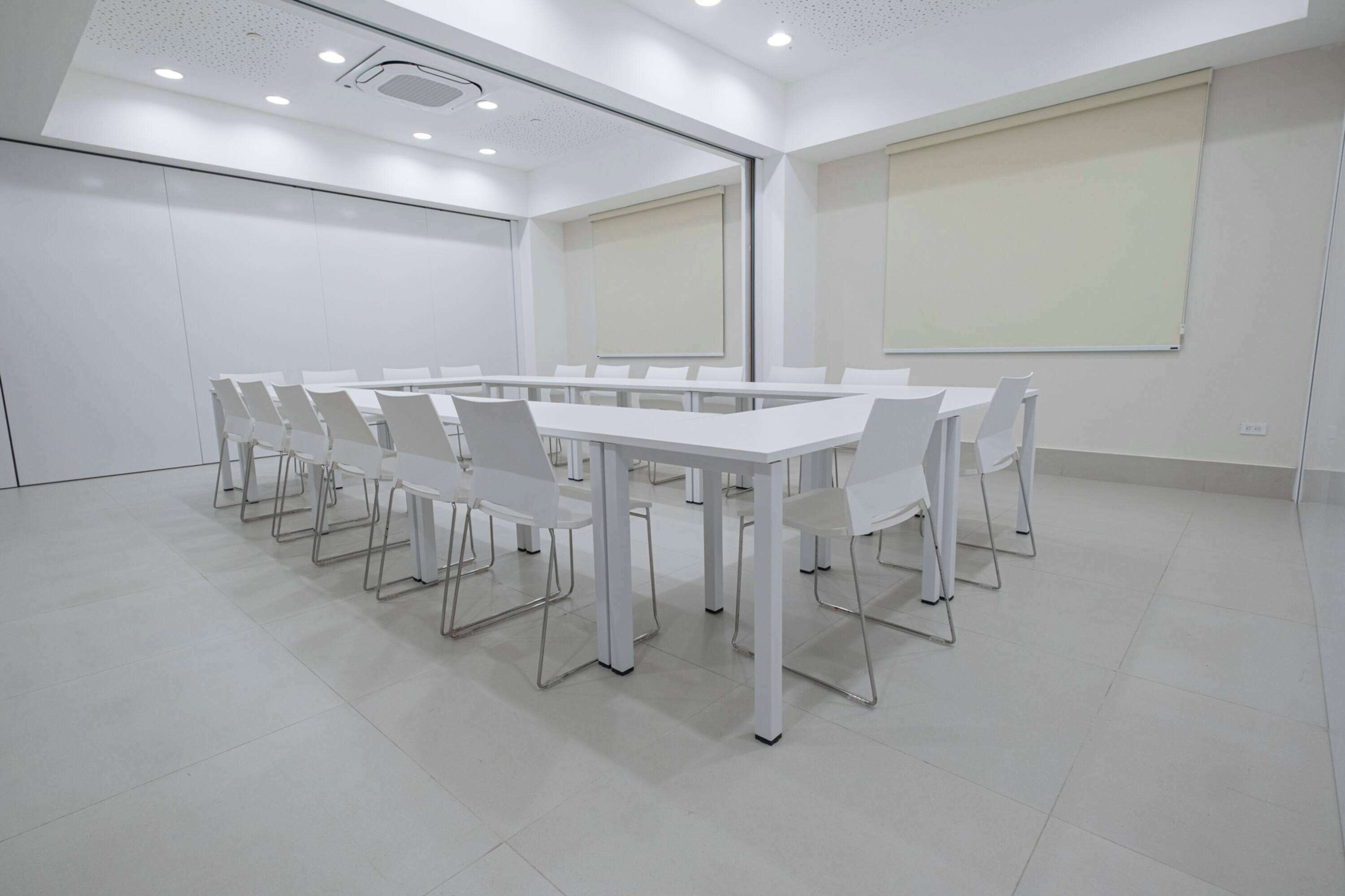 Super 8 by Wyndham Manzanillo