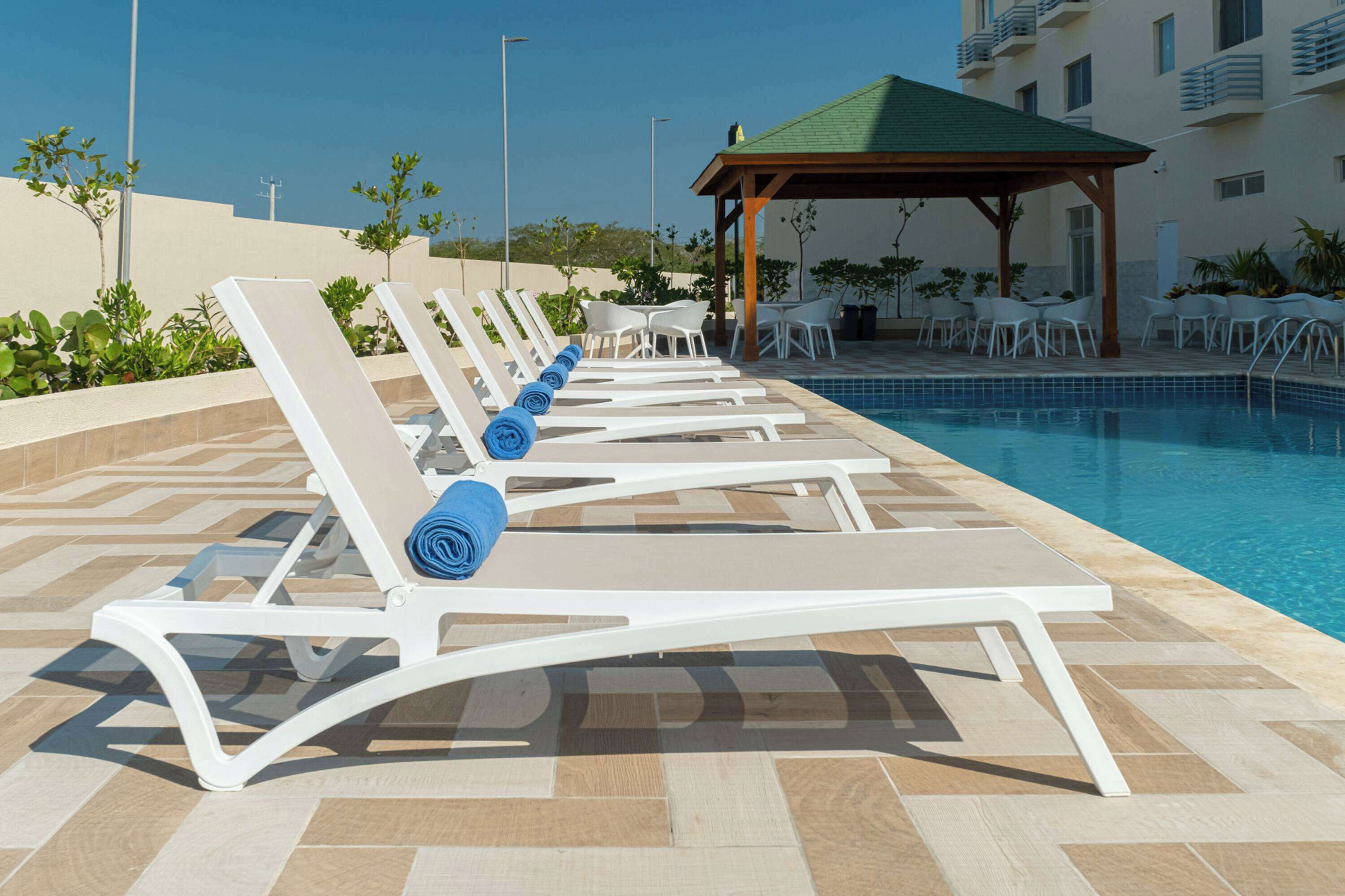 Super 8 by Wyndham Manzanillo