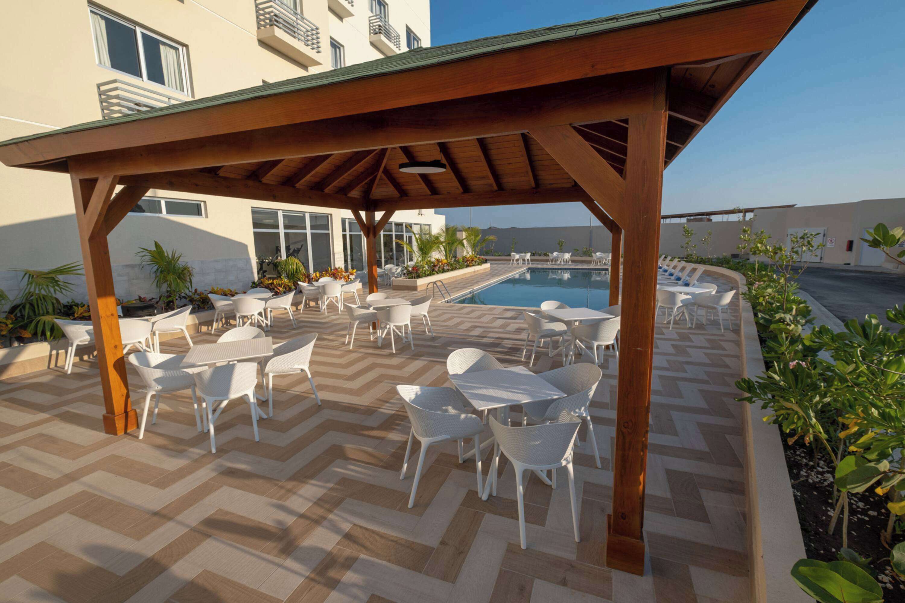 Super 8 by Wyndham Manzanillo