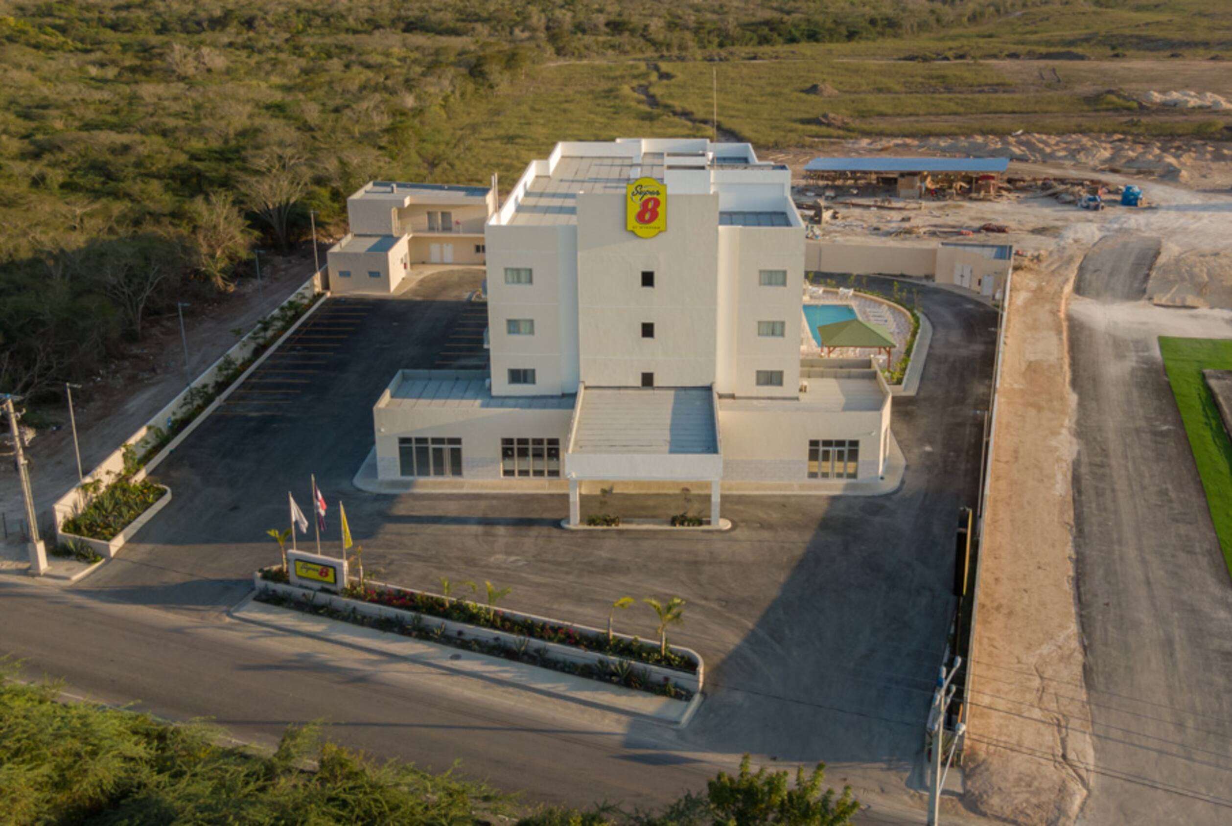 Super 8 by Wyndham Manzanillo