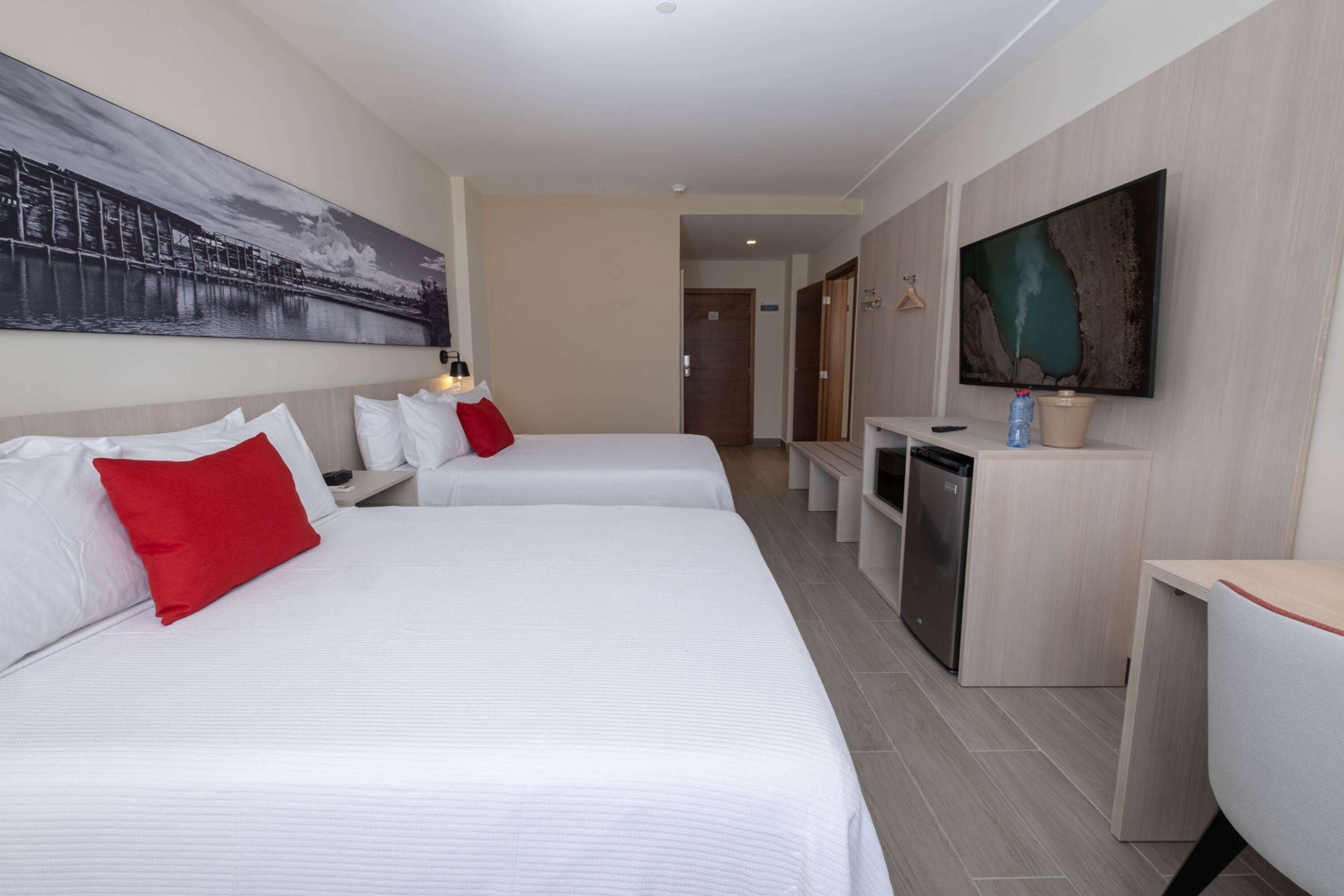 Super 8 by Wyndham Manzanillo