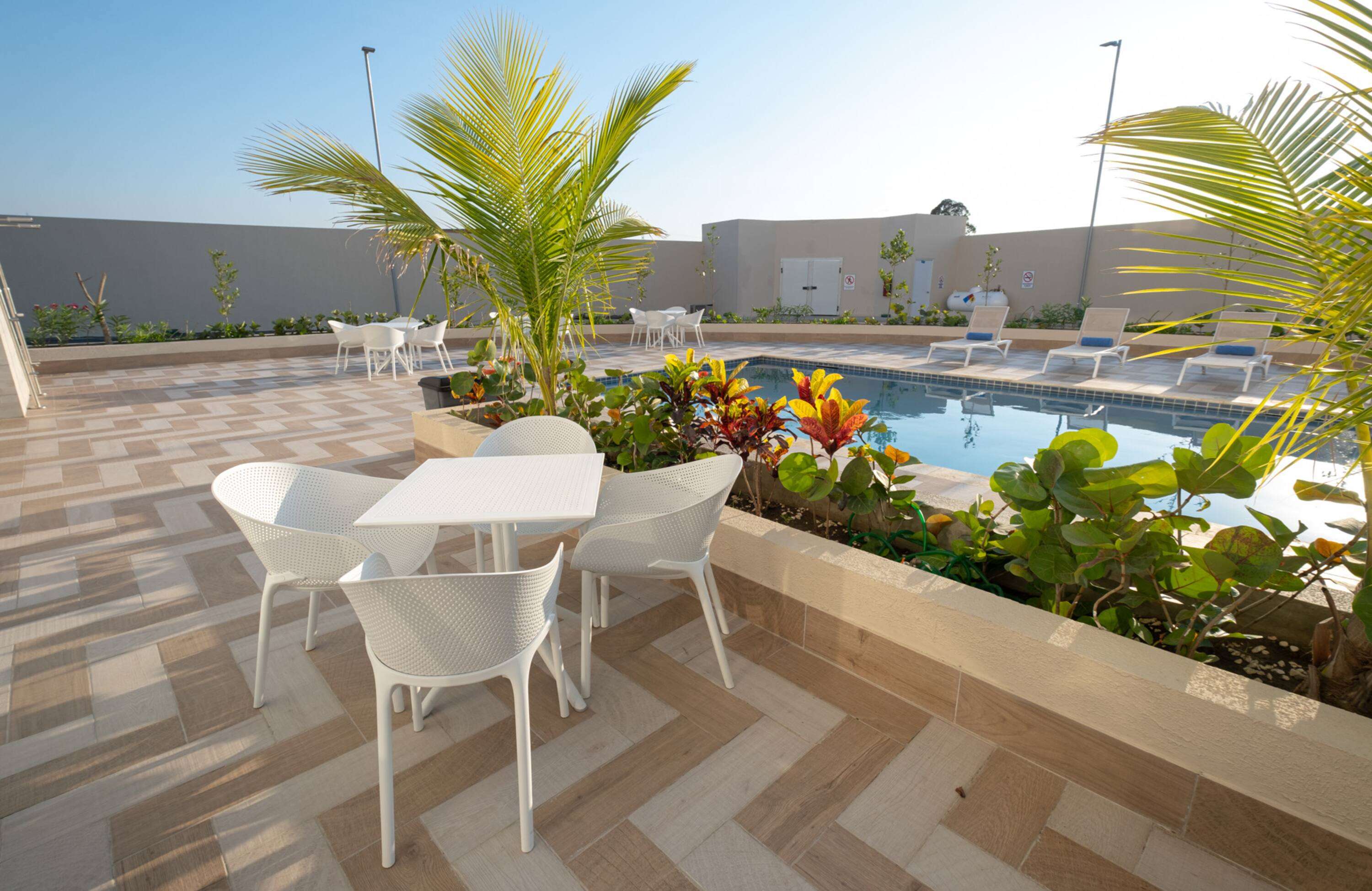 Super 8 by Wyndham Manzanillo