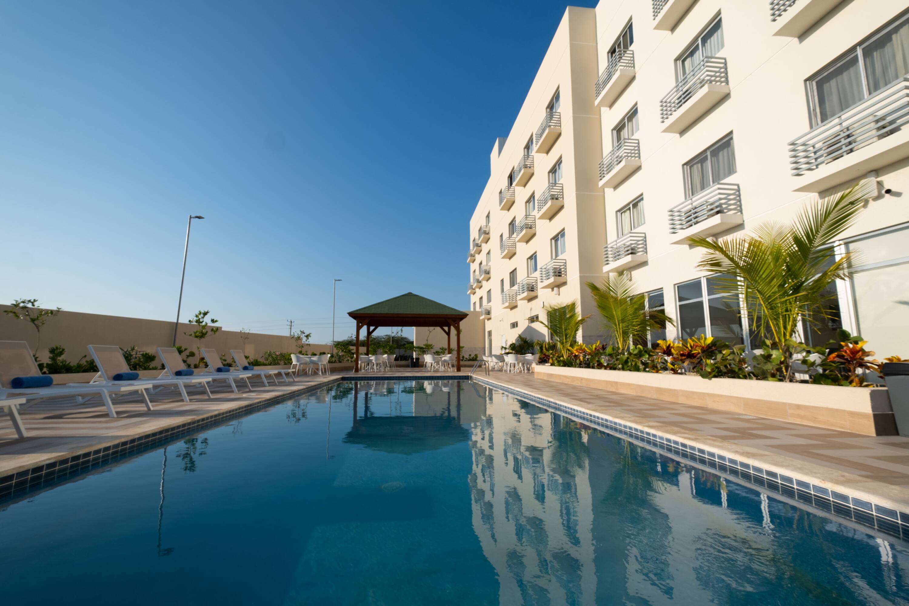 Super 8 by Wyndham Manzanillo