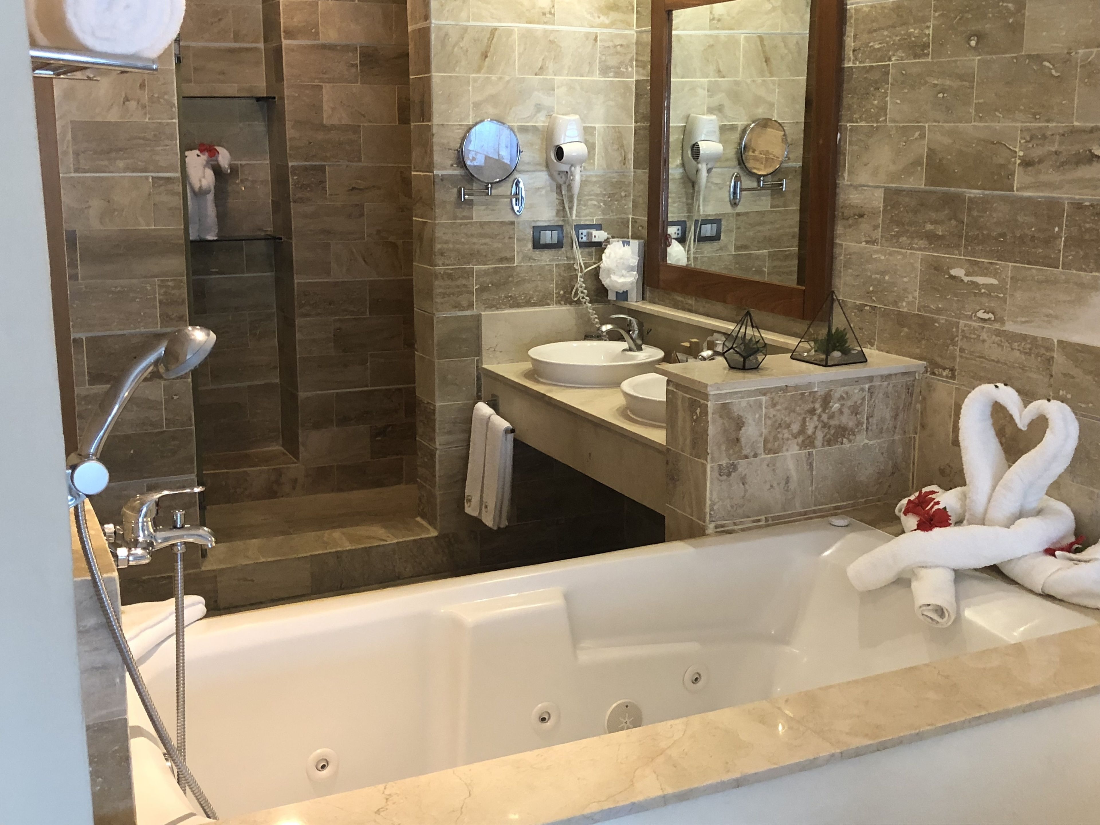 Lifestyle Kosher Cofresi Suites