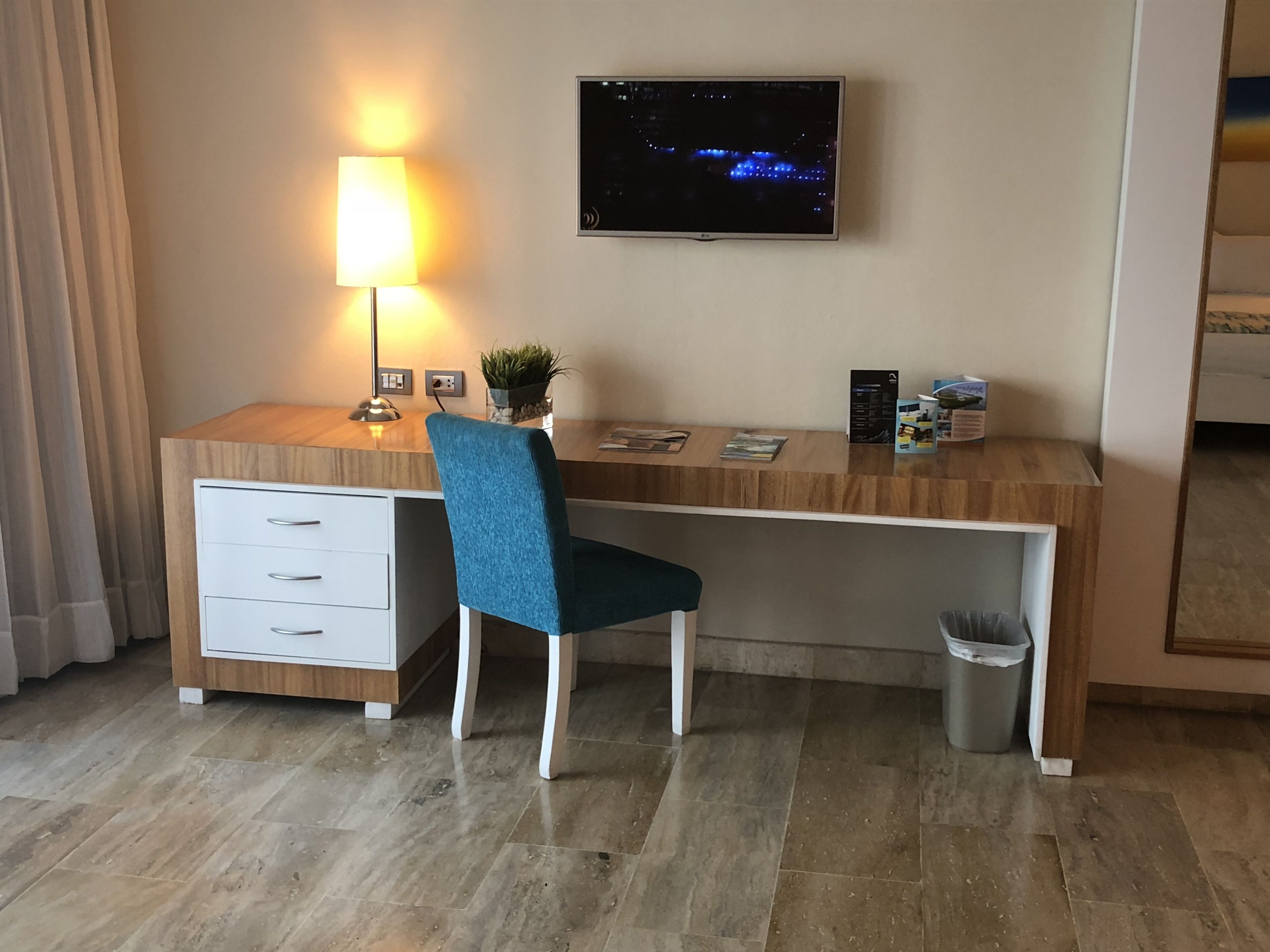 Lifestyle Kosher Cofresi Suites