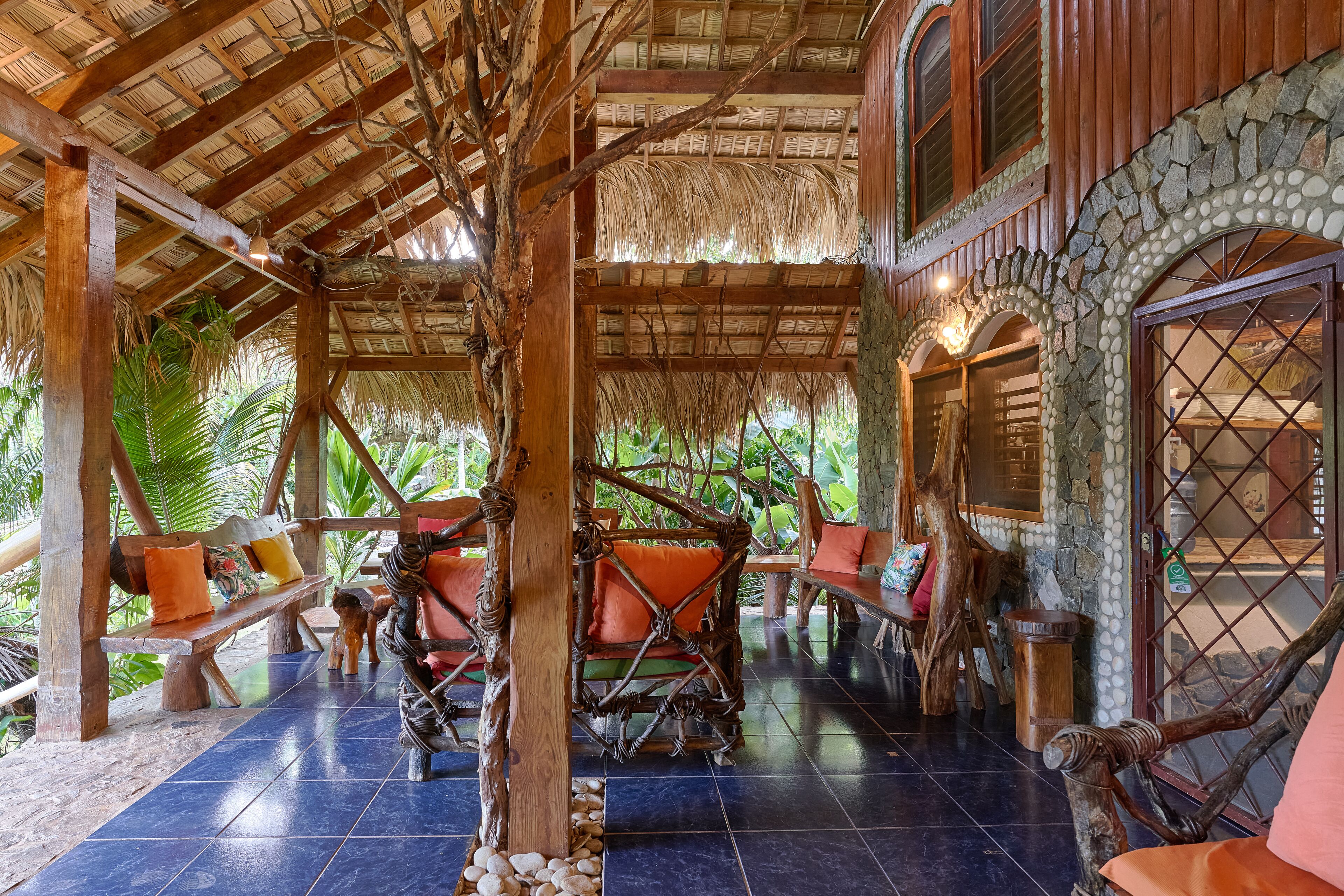 Chalet Tropical Village B&B