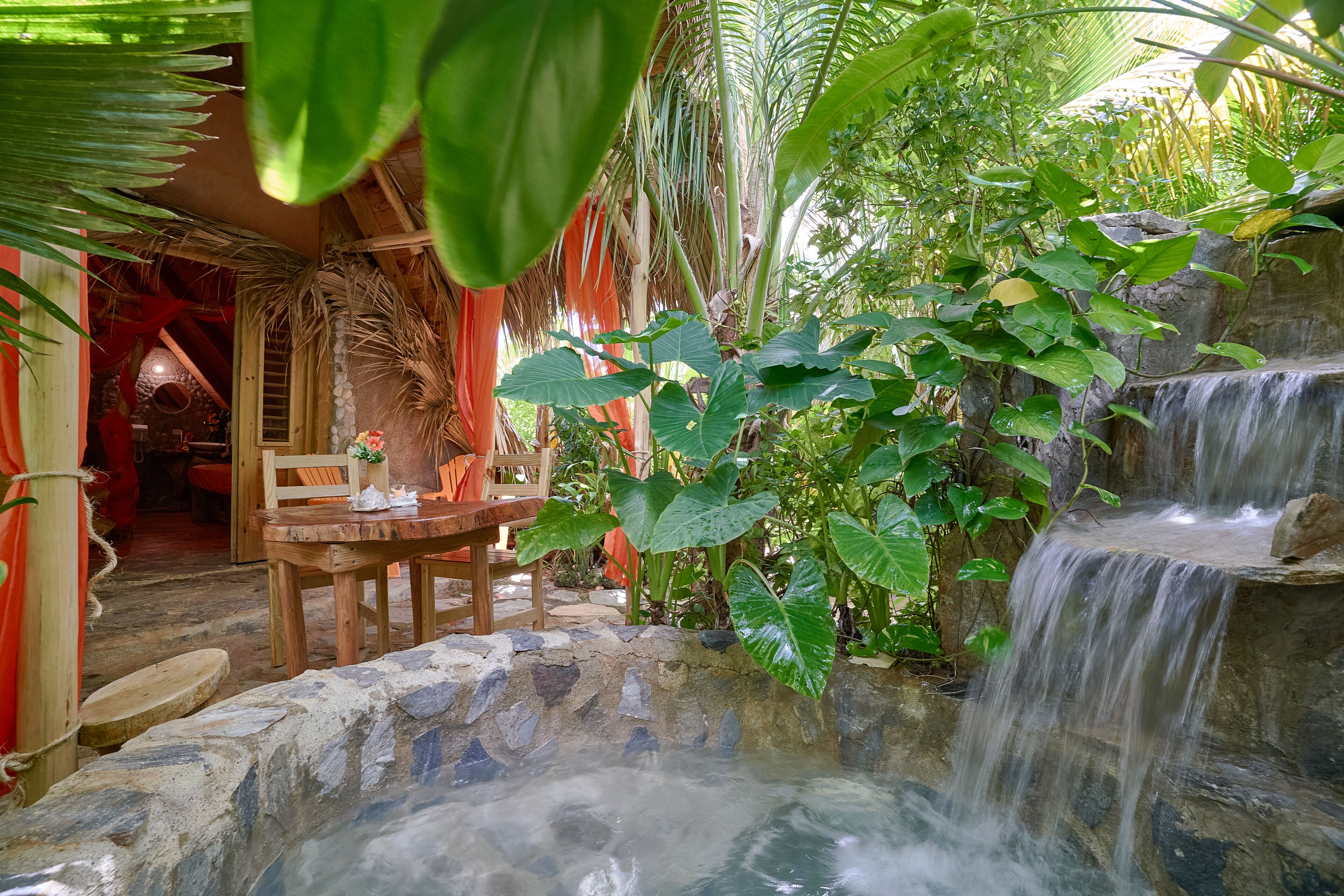 Chalet Tropical Village B&B