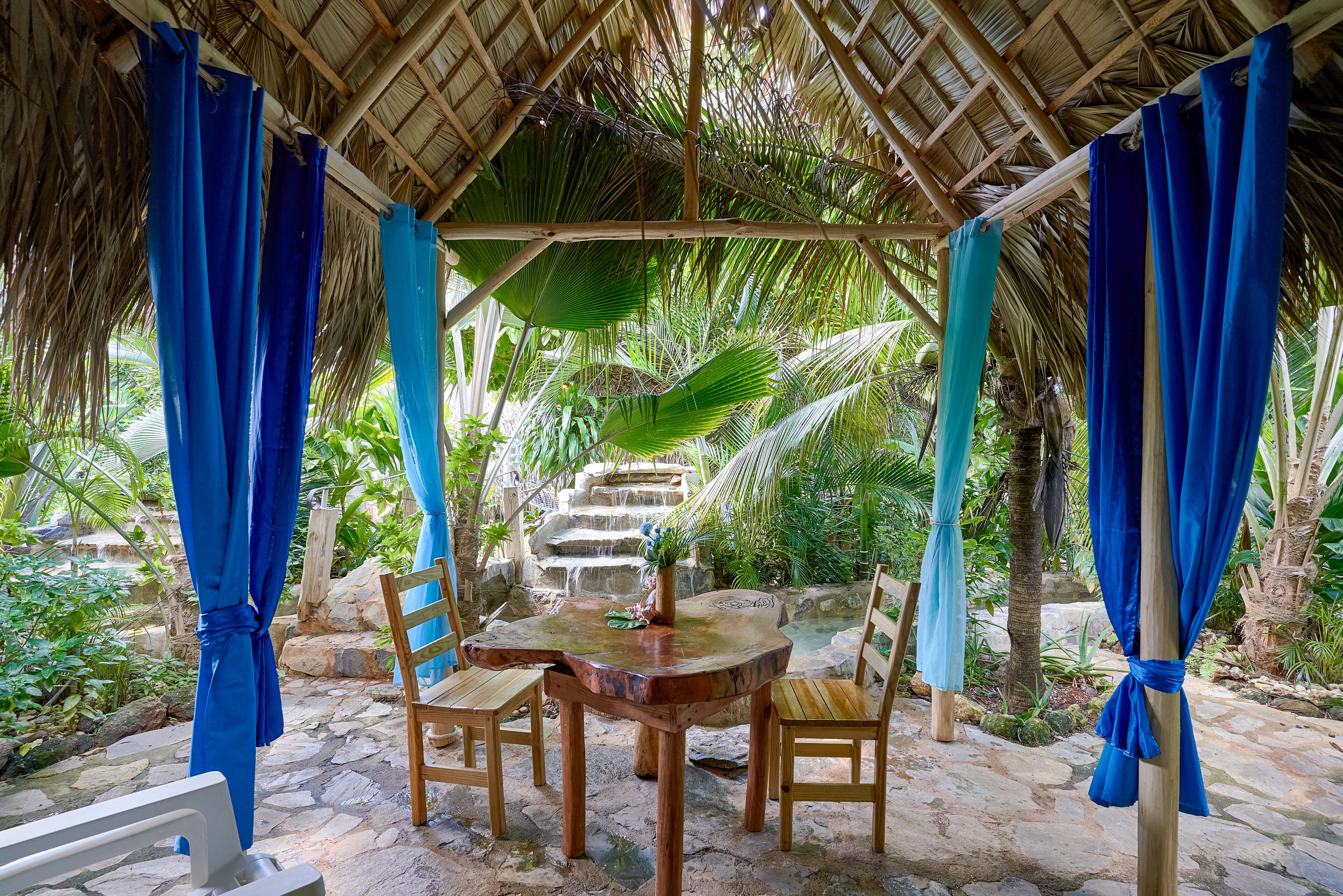 Chalet Tropical Village B&B