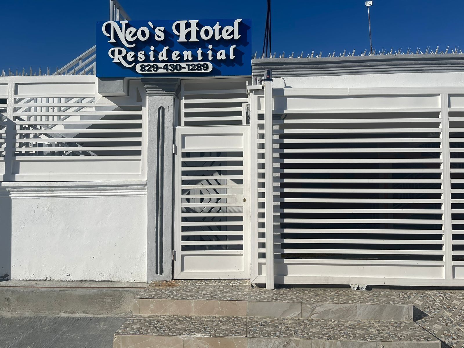 Neos Hotel