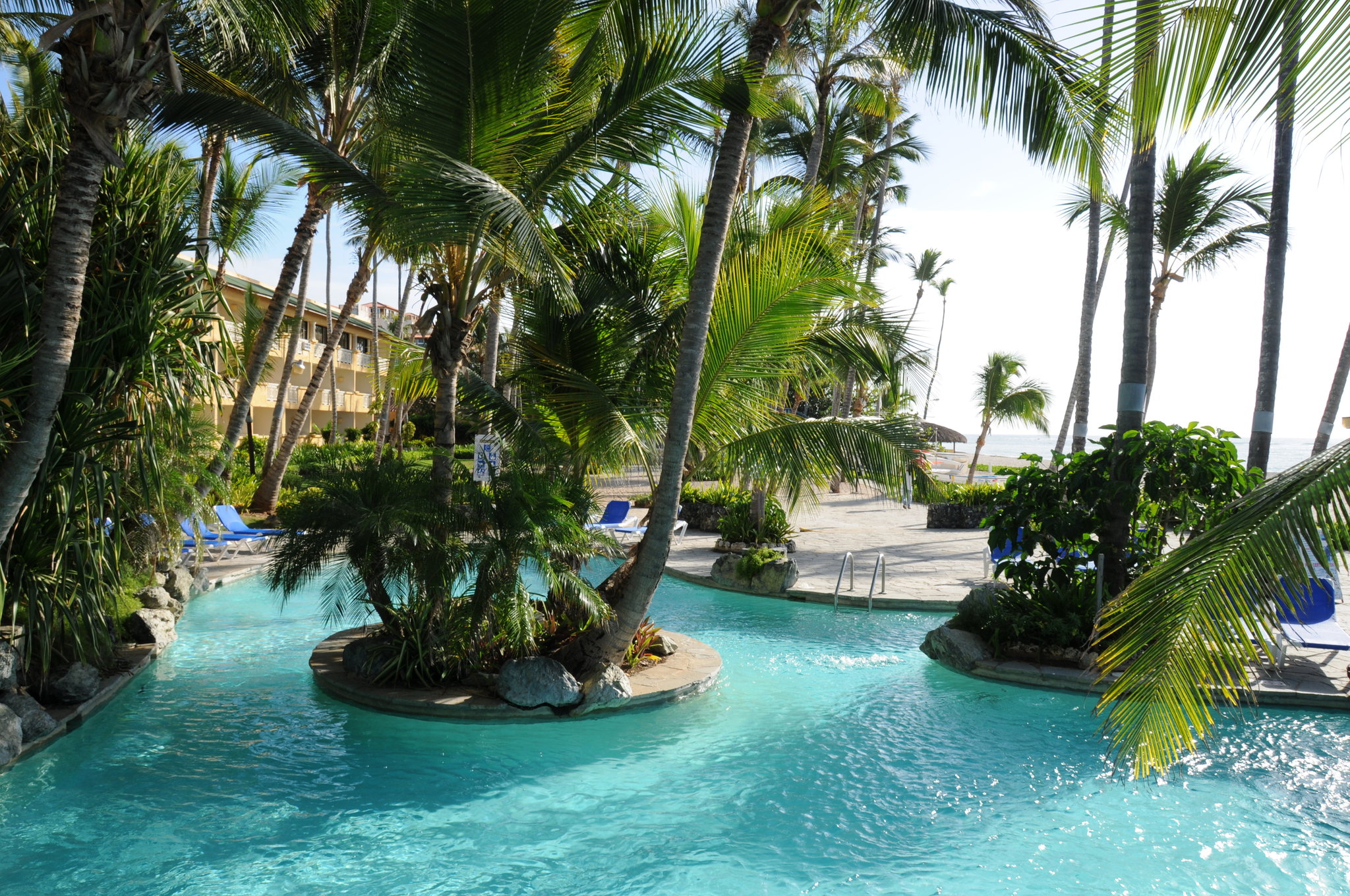 Coral Costa Caribe Beach Resort