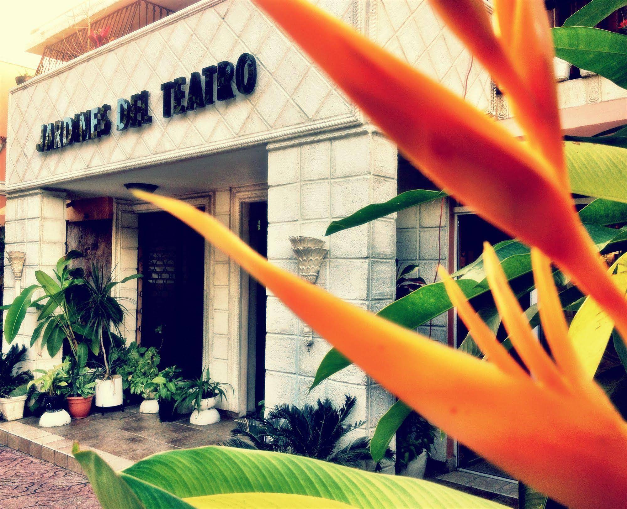 Jardines del Teatro