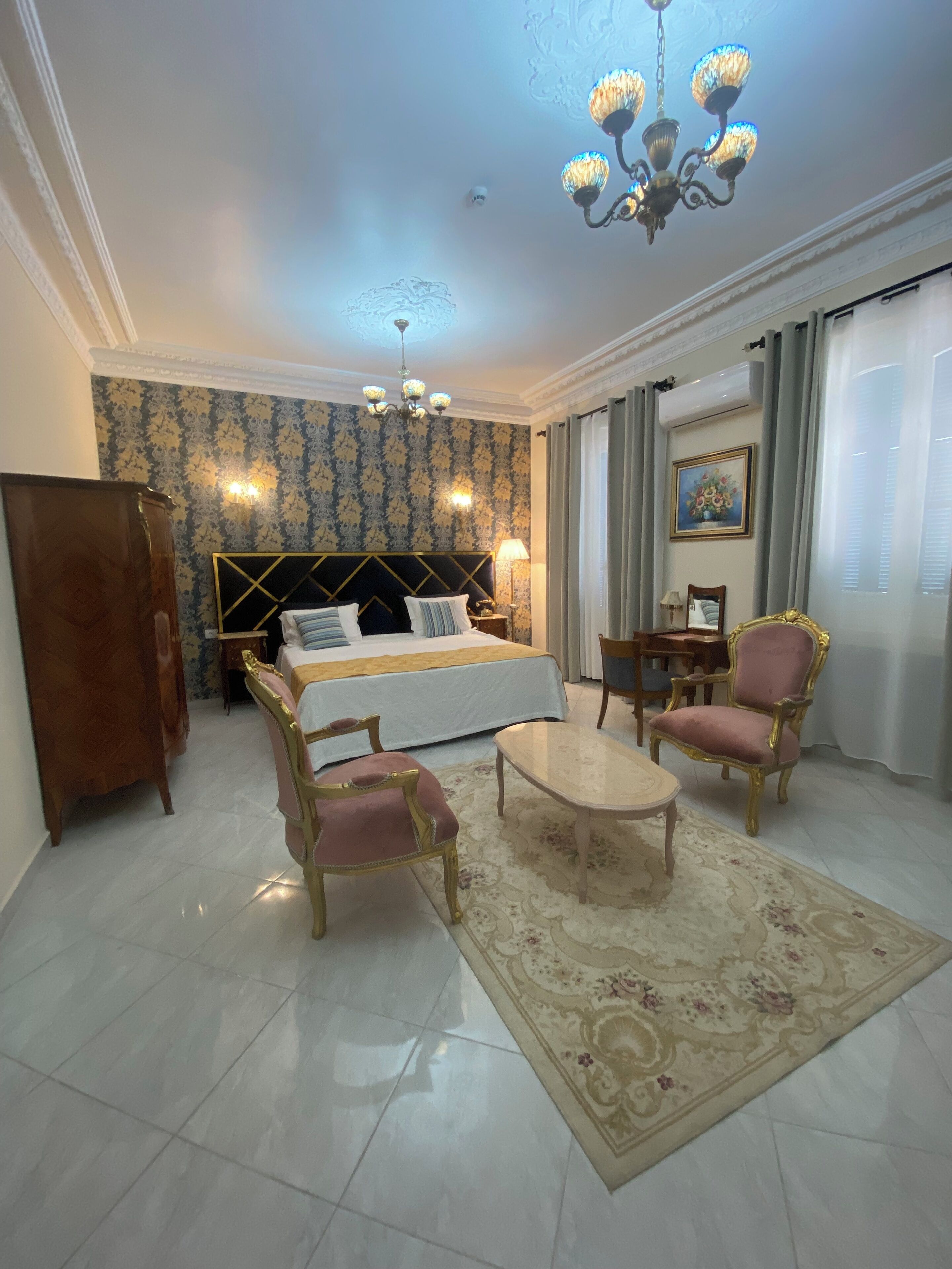 Hotel De Letoile