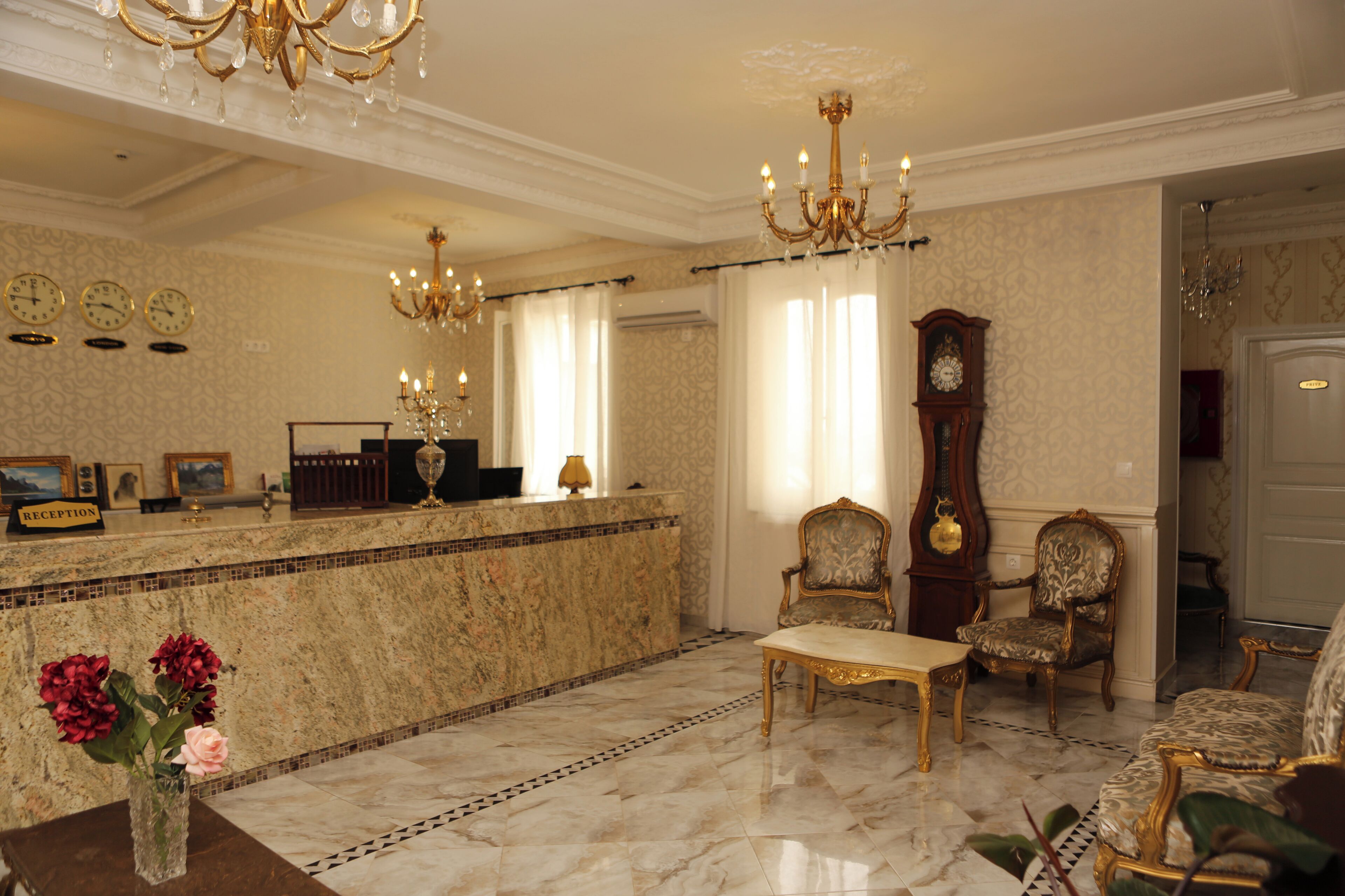 Hotel De Letoile