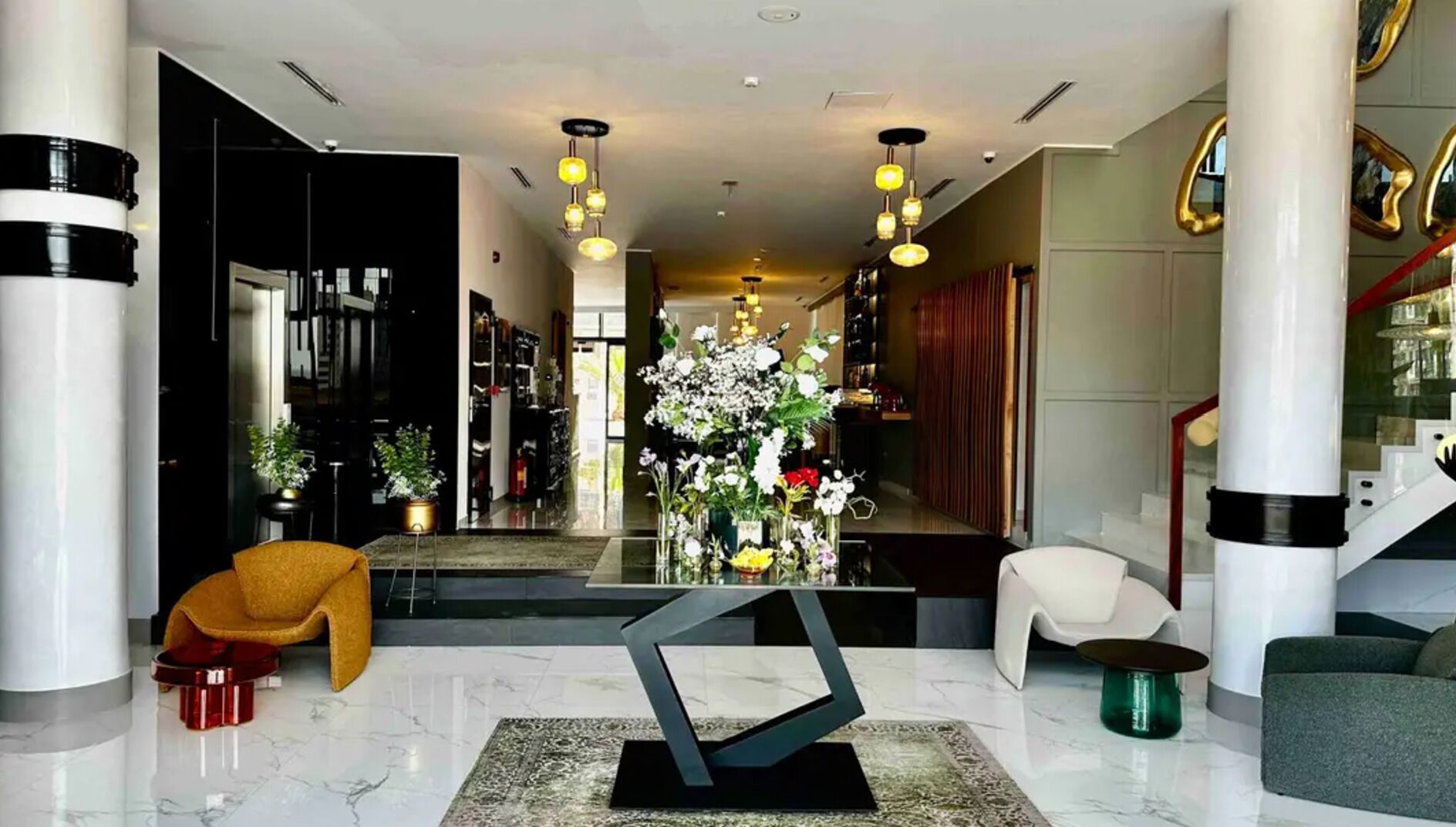 ONYX By Luna Hotel