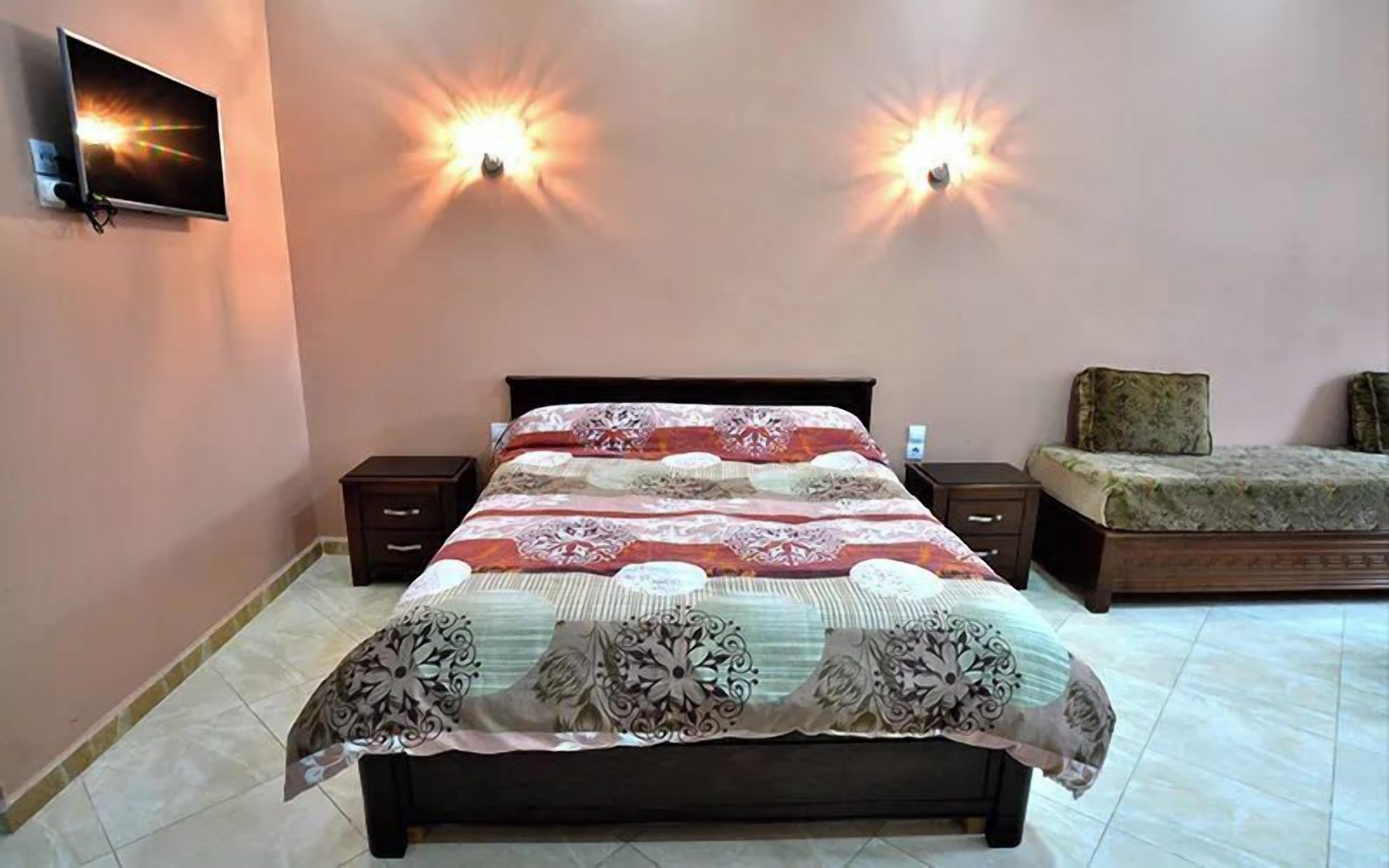 Hotel El Menzah Kazi
