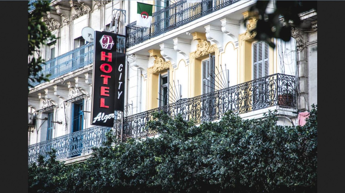 City Hotel