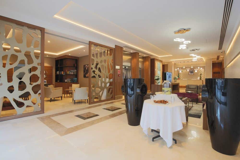 Lamaraz Arts Hotel