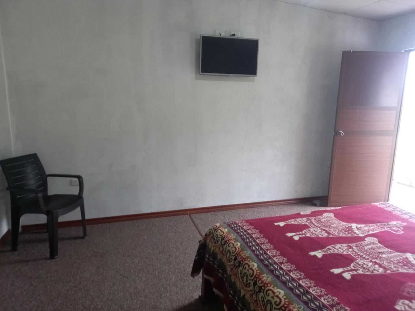 Montano Camping & Hostel