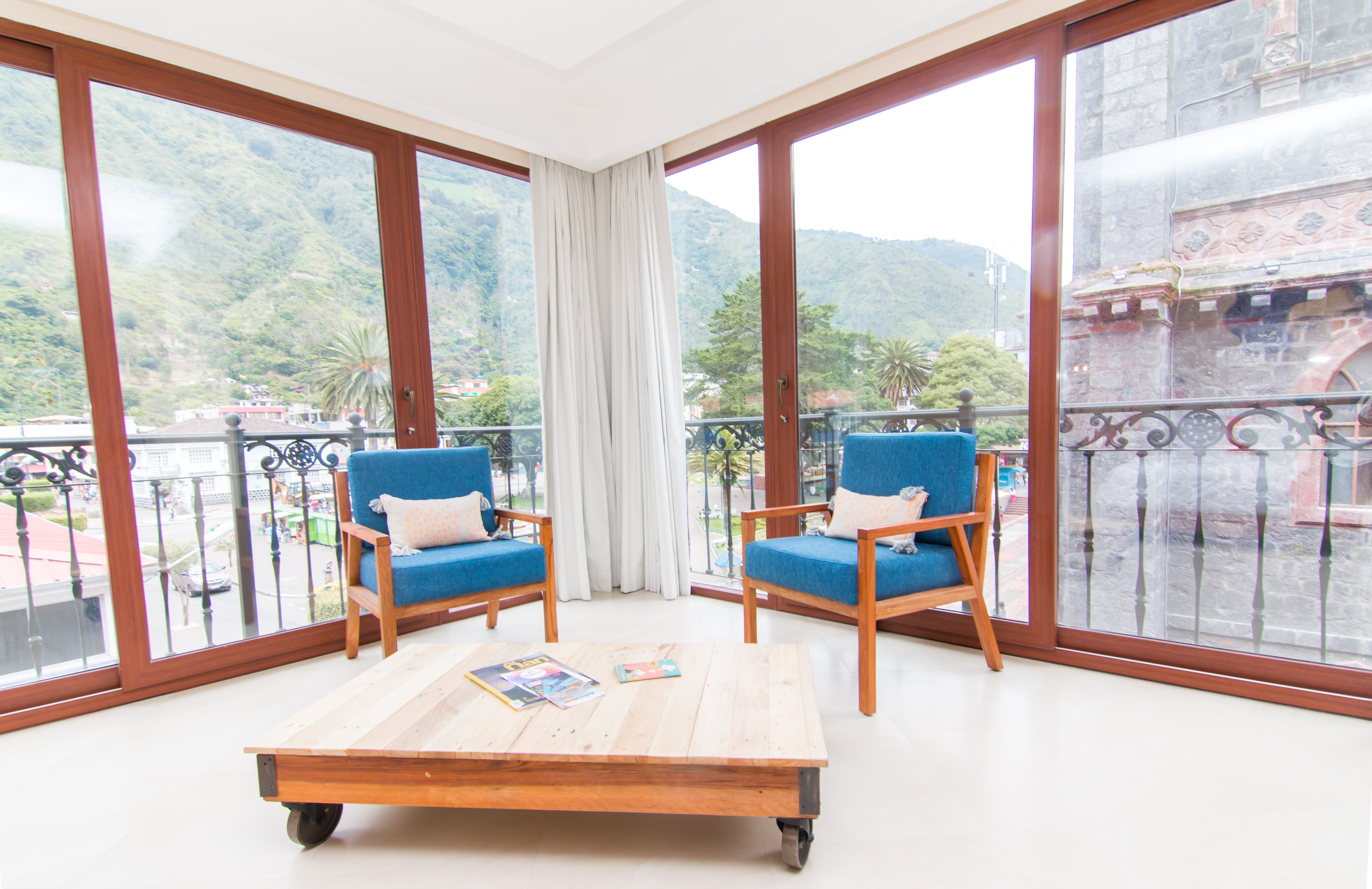 Socialtel Baños