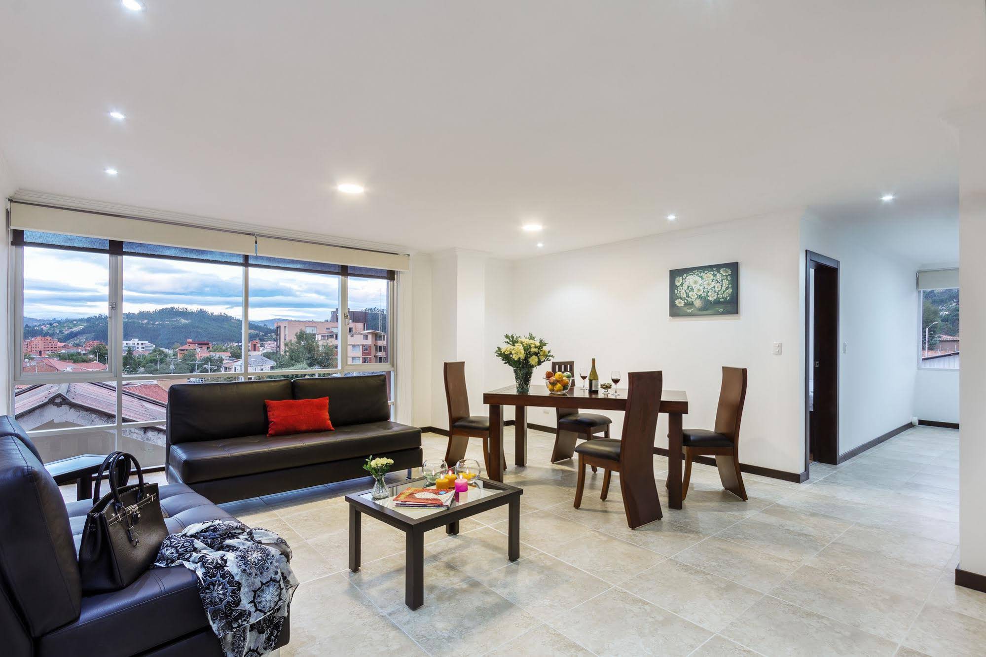 Gaviota Apartments & Suites
