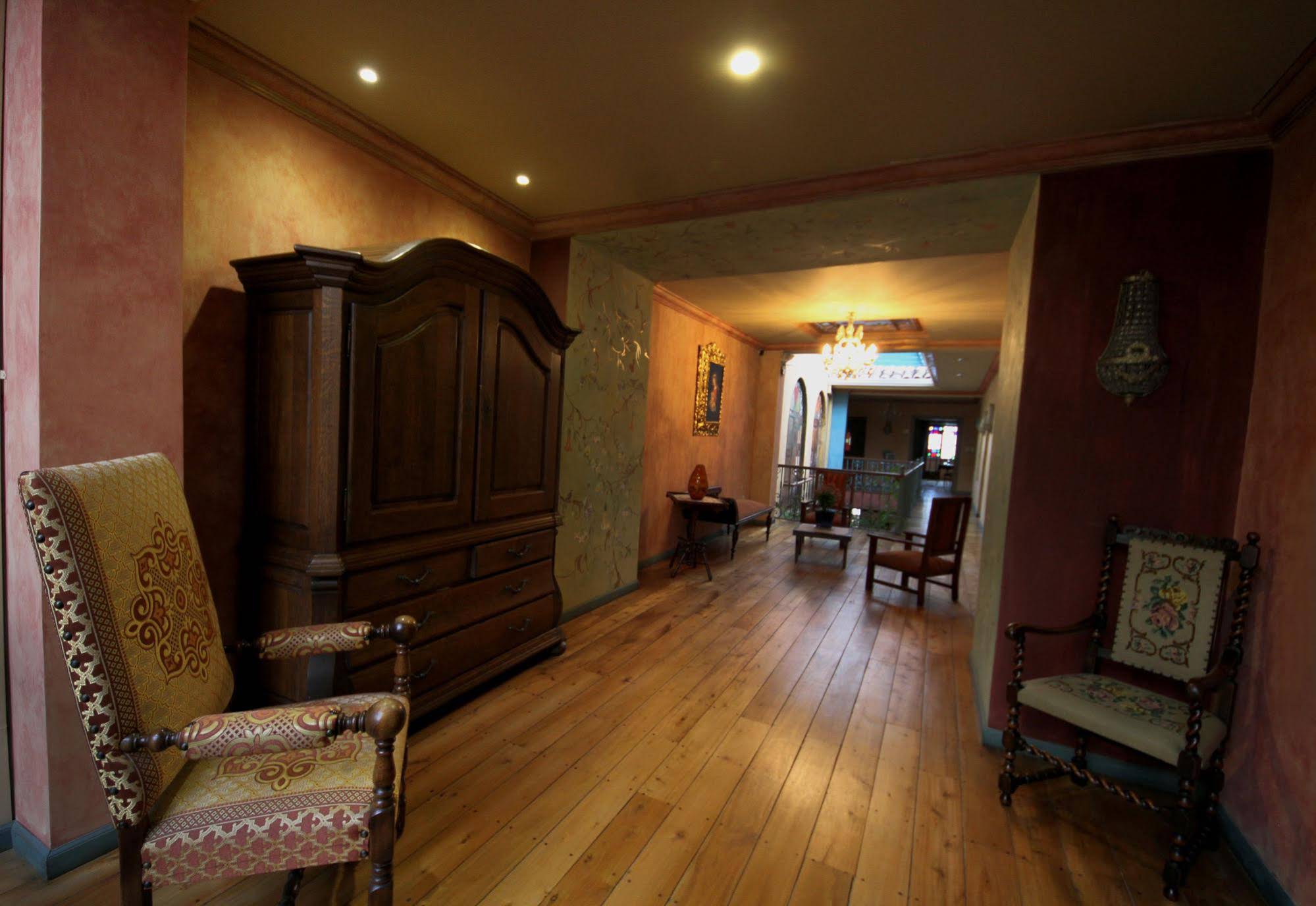 Hostal Inés María