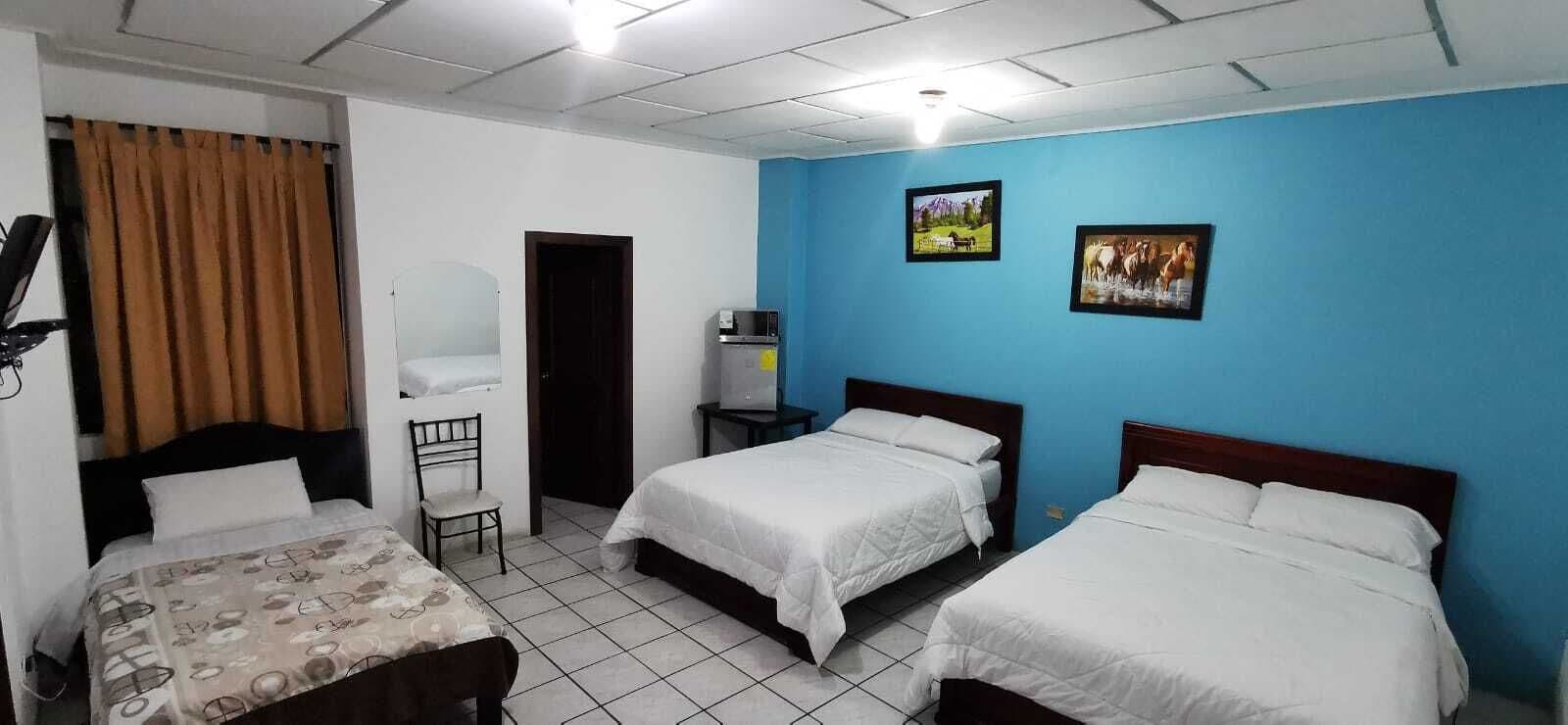 Hotel 4 mundos