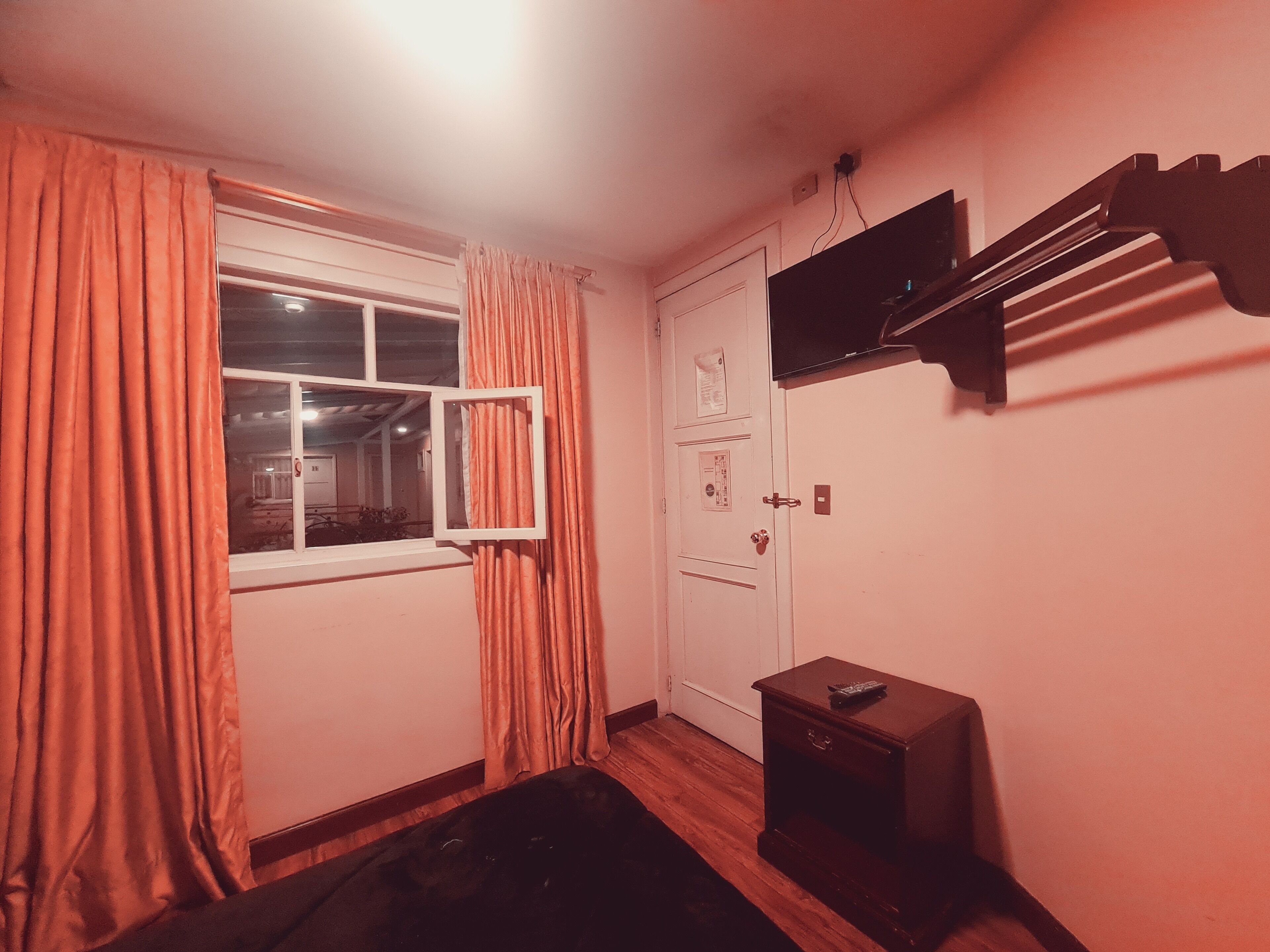 Hotel Chat Noir