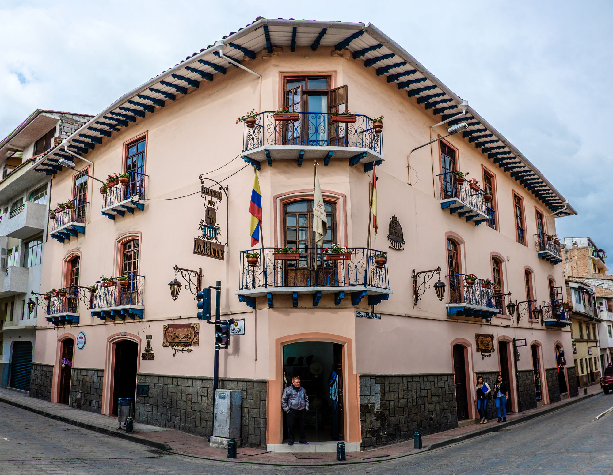 Los Balcones Boutique