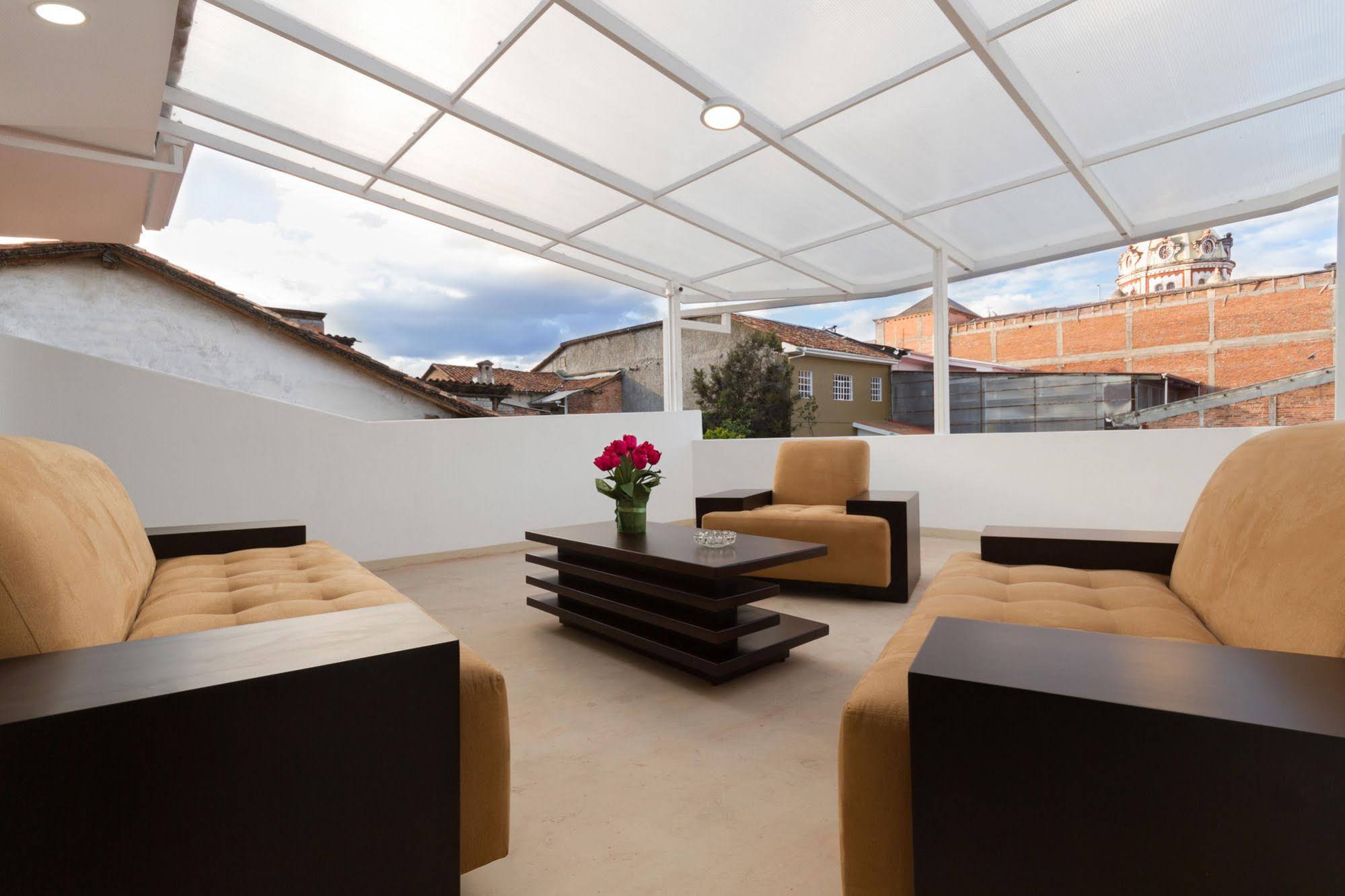 San Blas Hotel & Suites