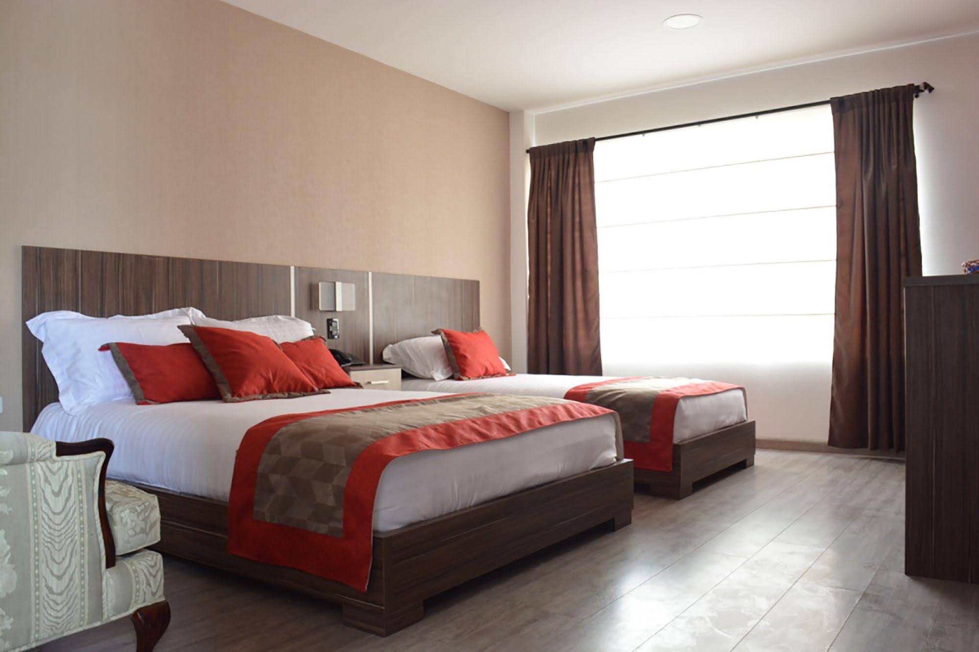 Santiago de Compostella Suites Hotel