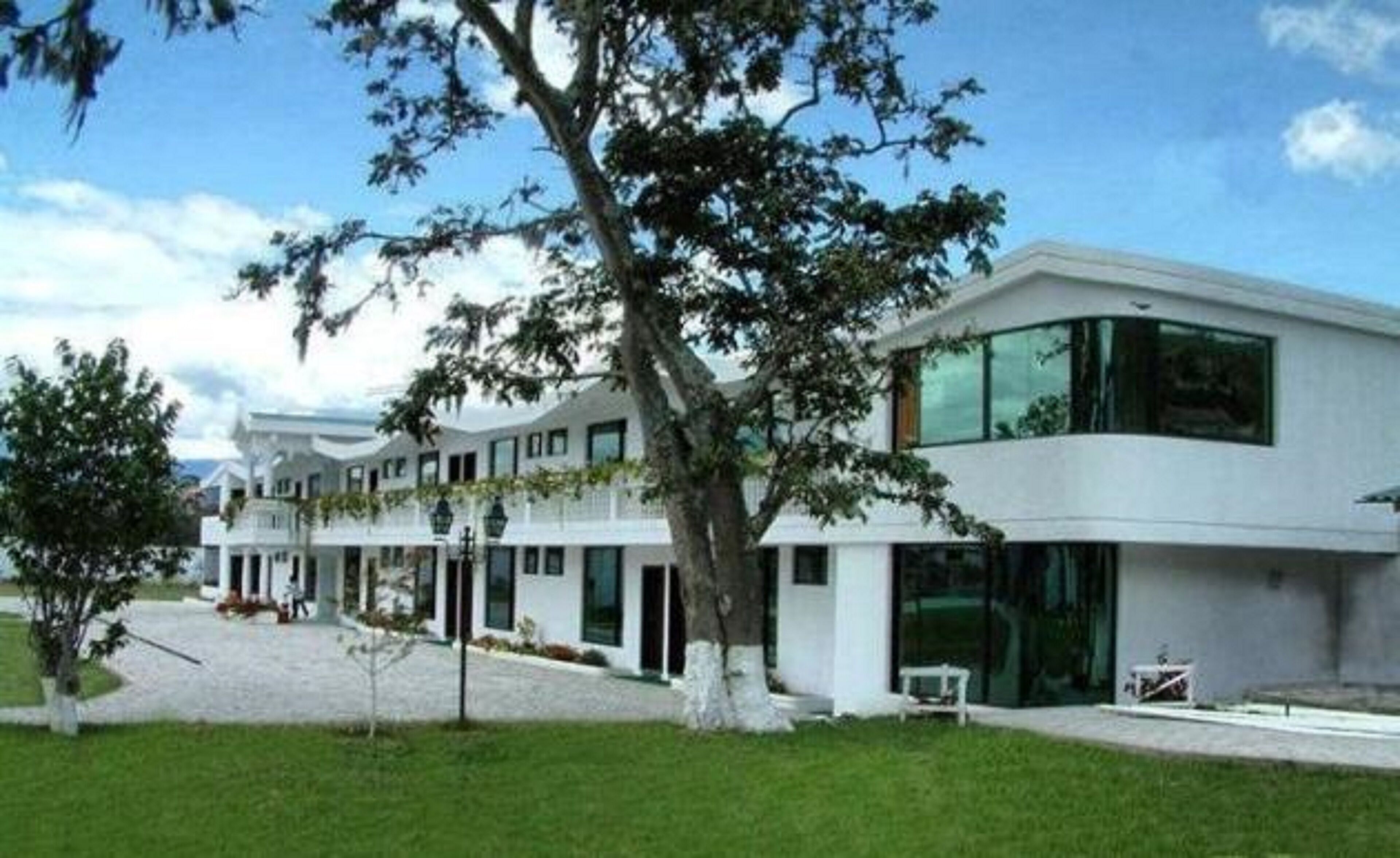 Hosteria El Prado
