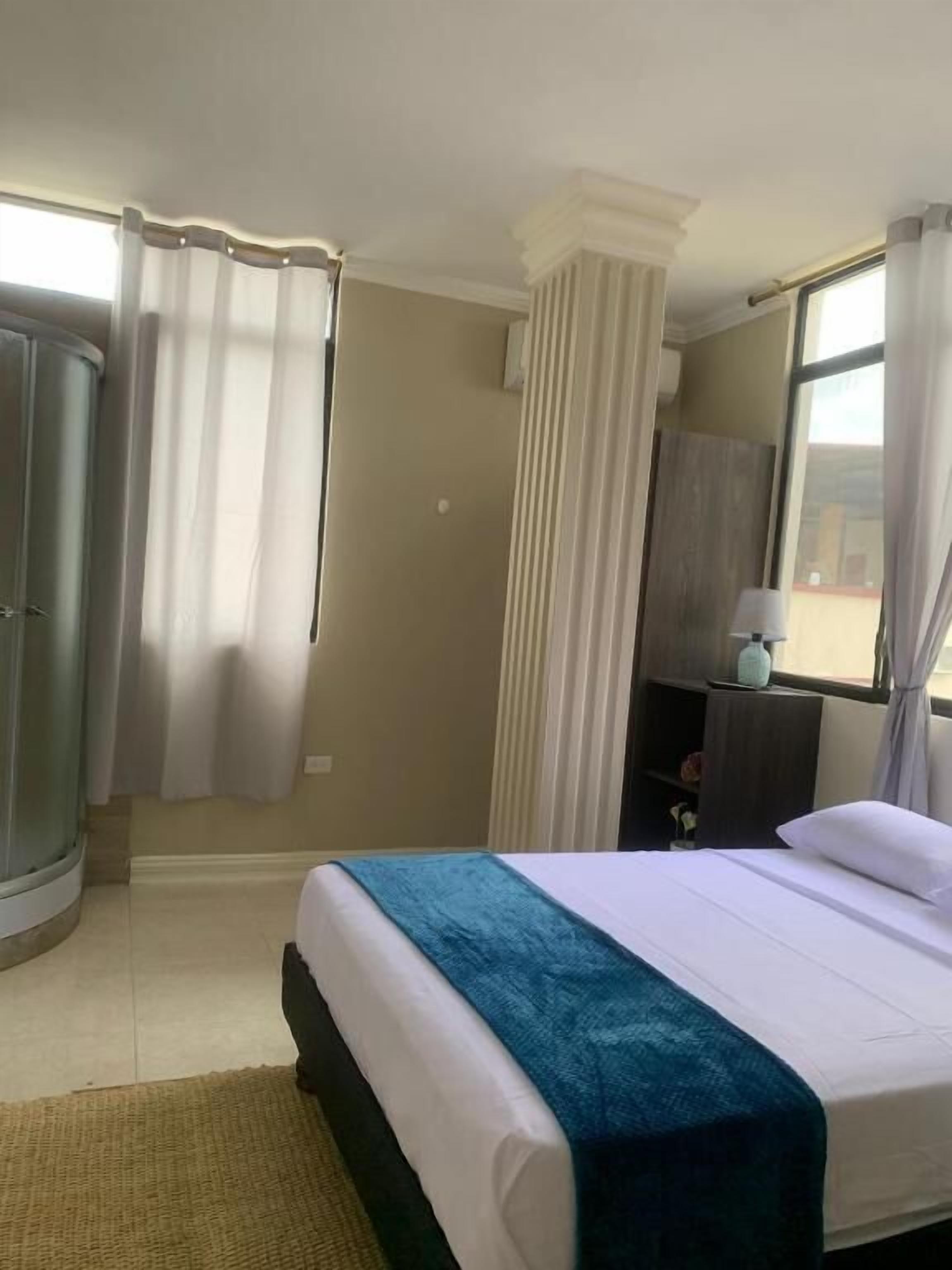 Reef Hostel Manta
