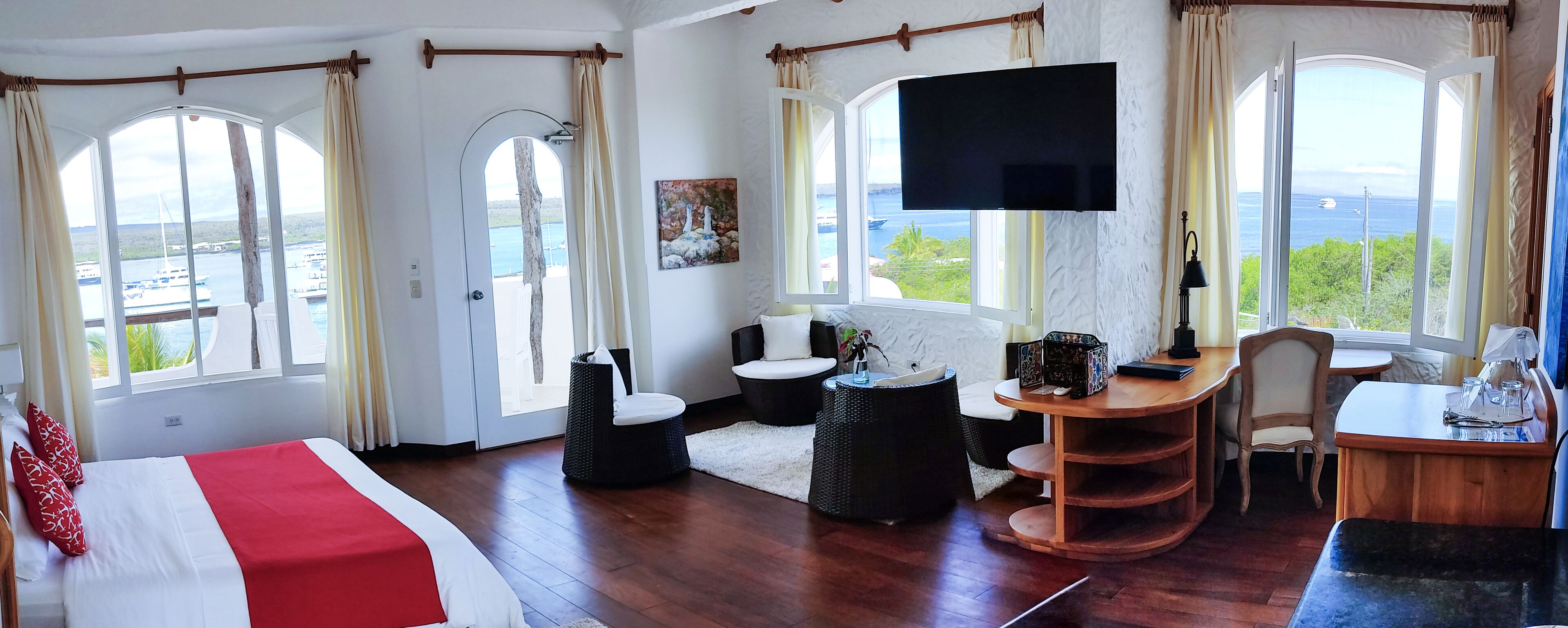 Angermeyer Waterfront Inn