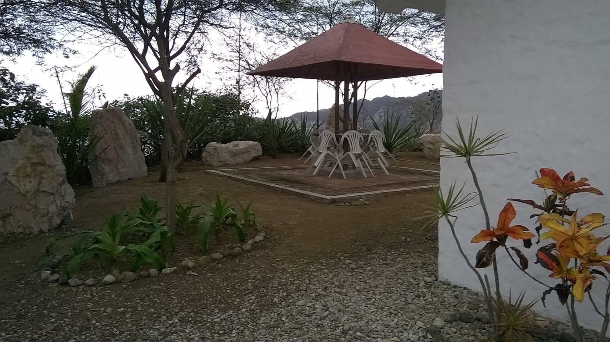 Hosteria Islamar