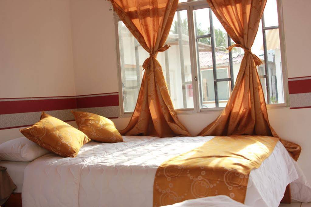Hotel Coral Blanco
