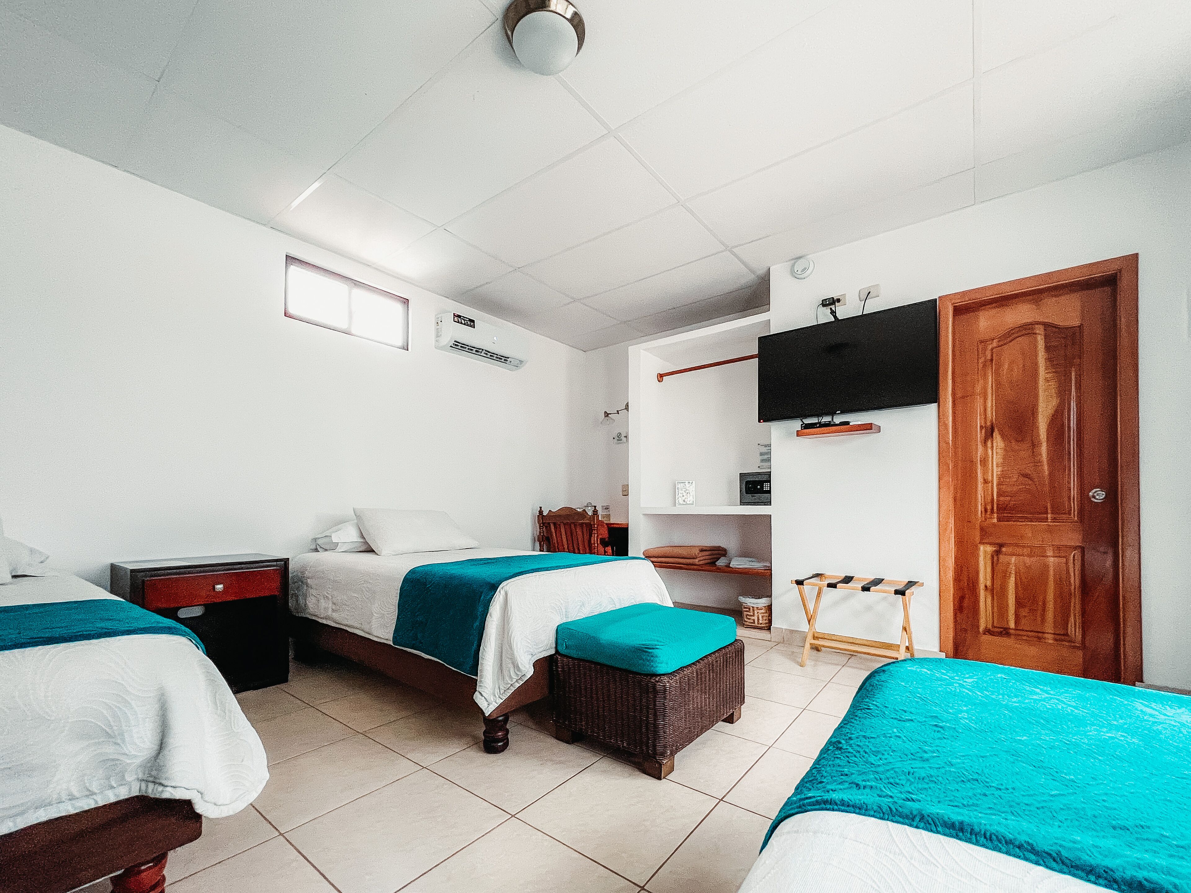 Isamar Hotel