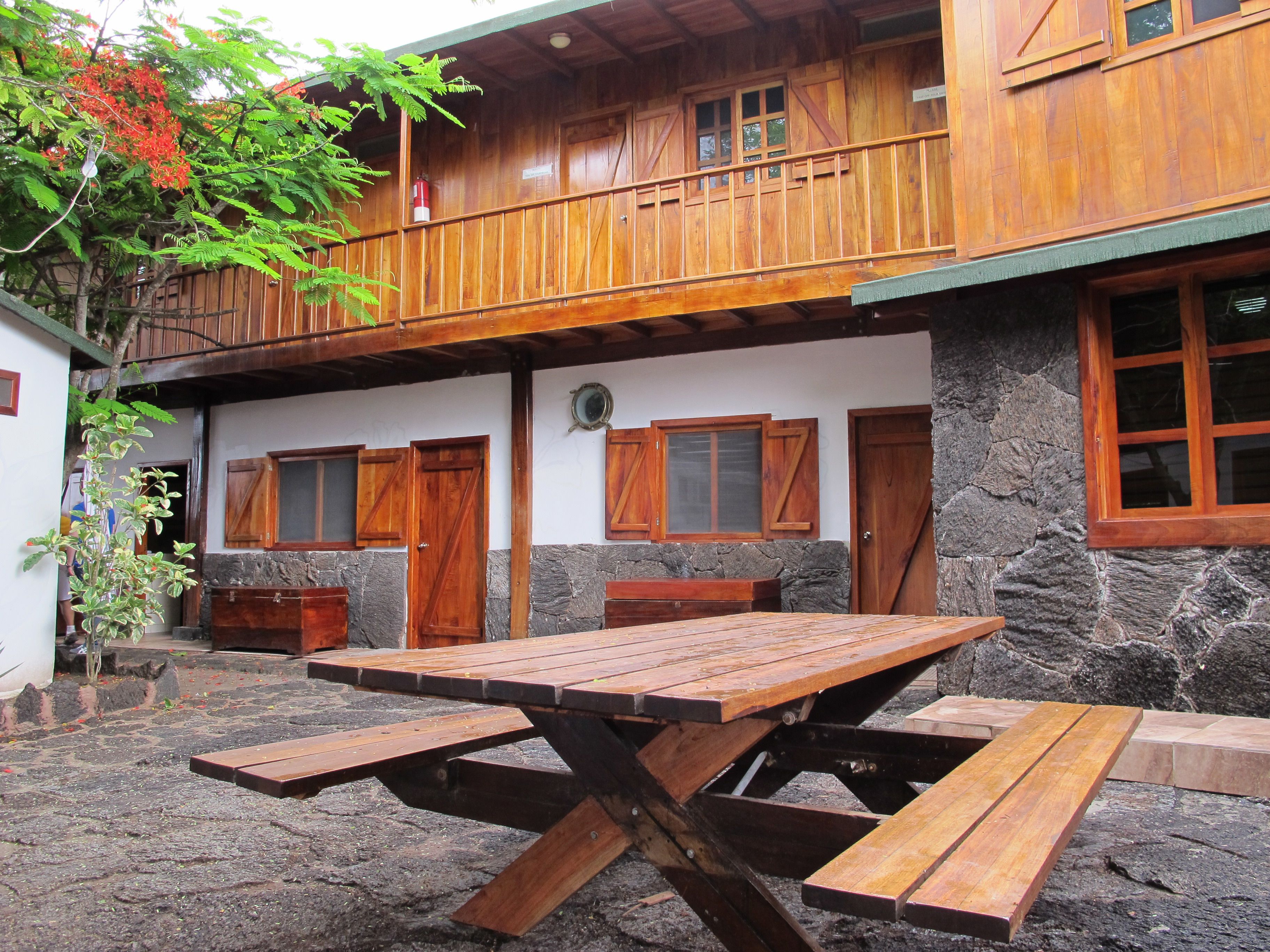 The Wooden House Lodge