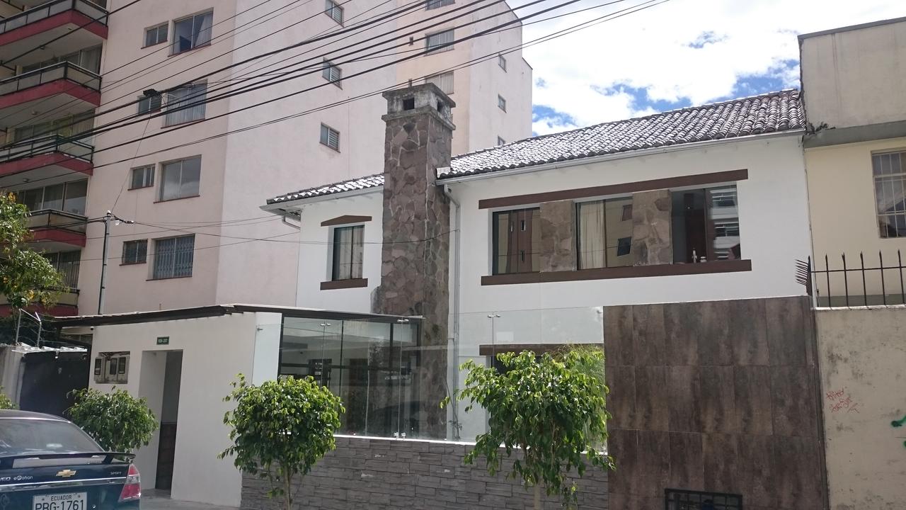 Art Plus Hotel