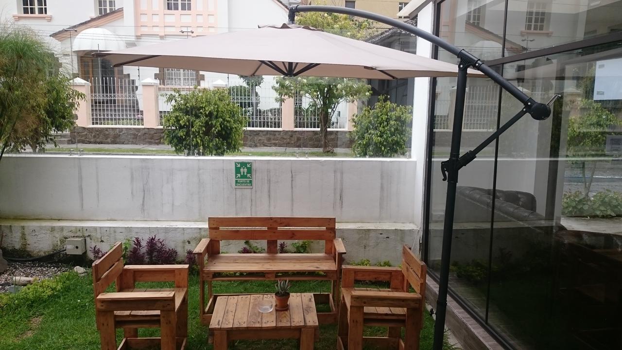 Art Plus Hotel