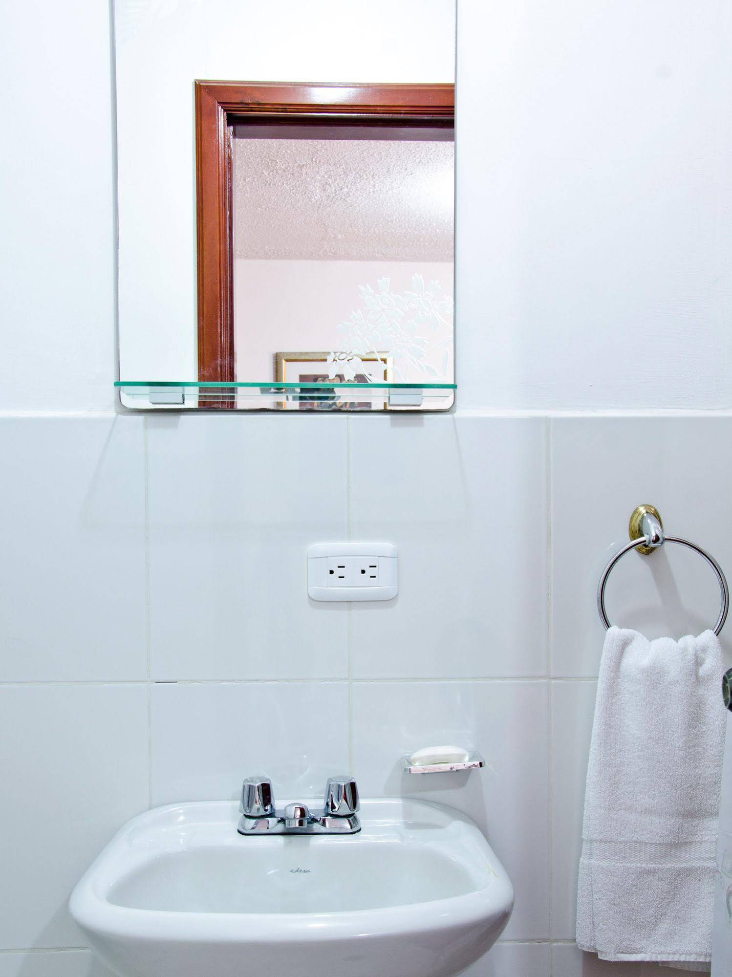 Ecuatreasures B&B