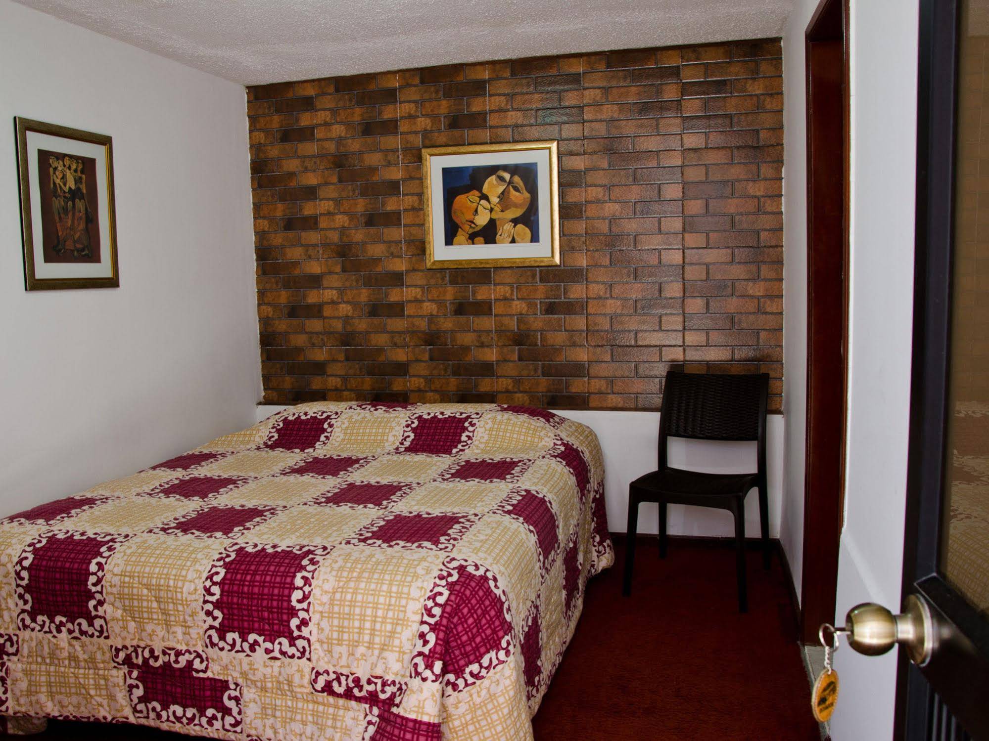 Ecuatreasures B&B