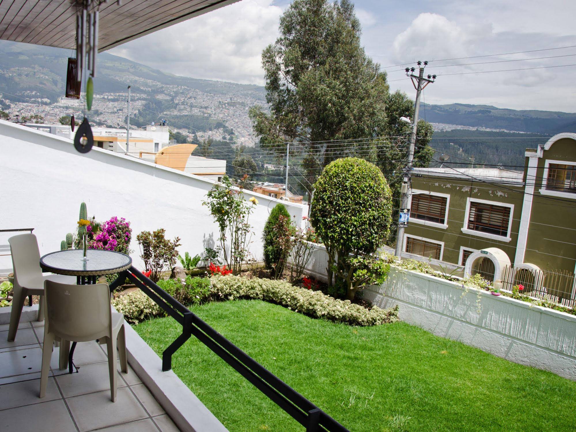 Ecuatreasures B&B