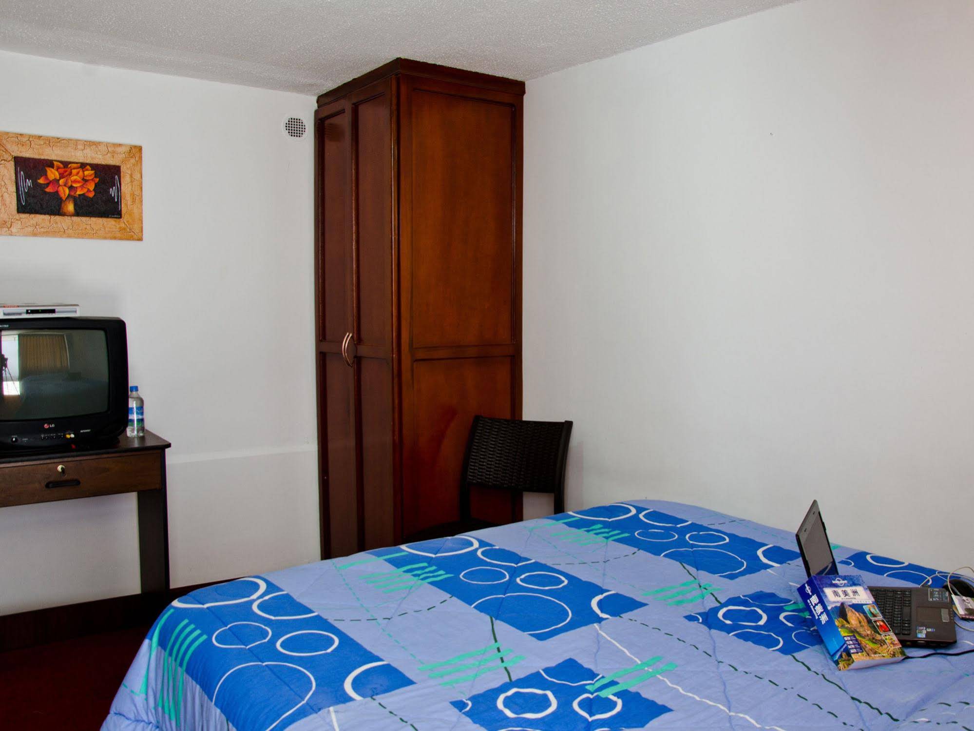 Ecuatreasures B&B