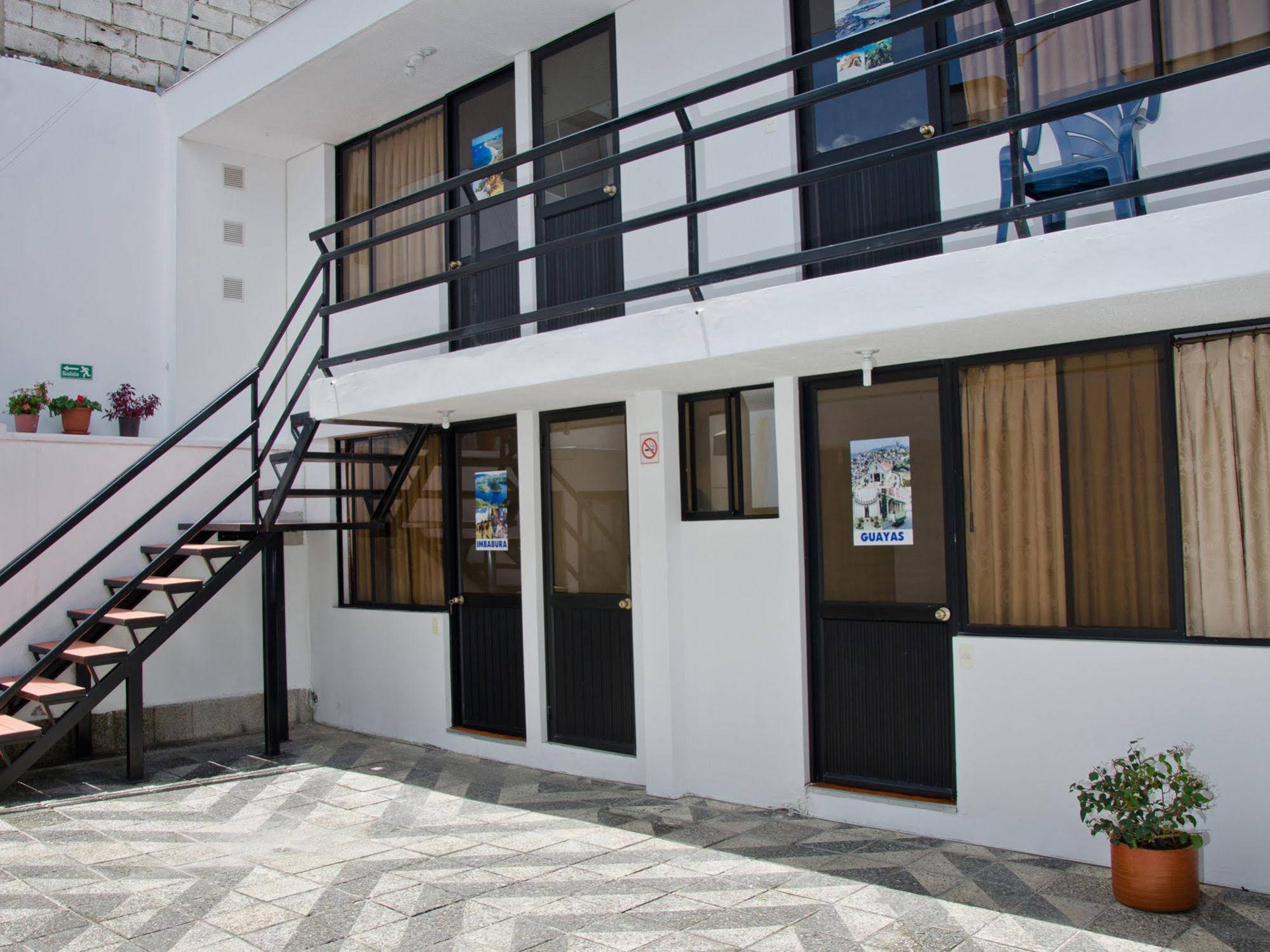 Ecuatreasures B&B