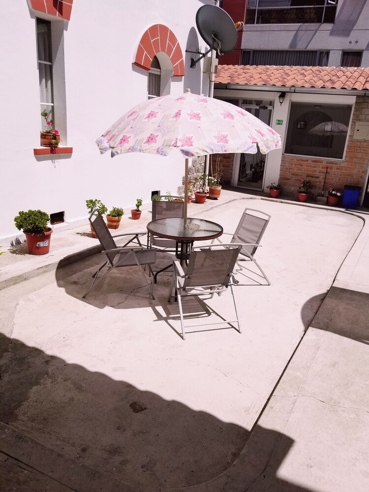 Heritage Inn